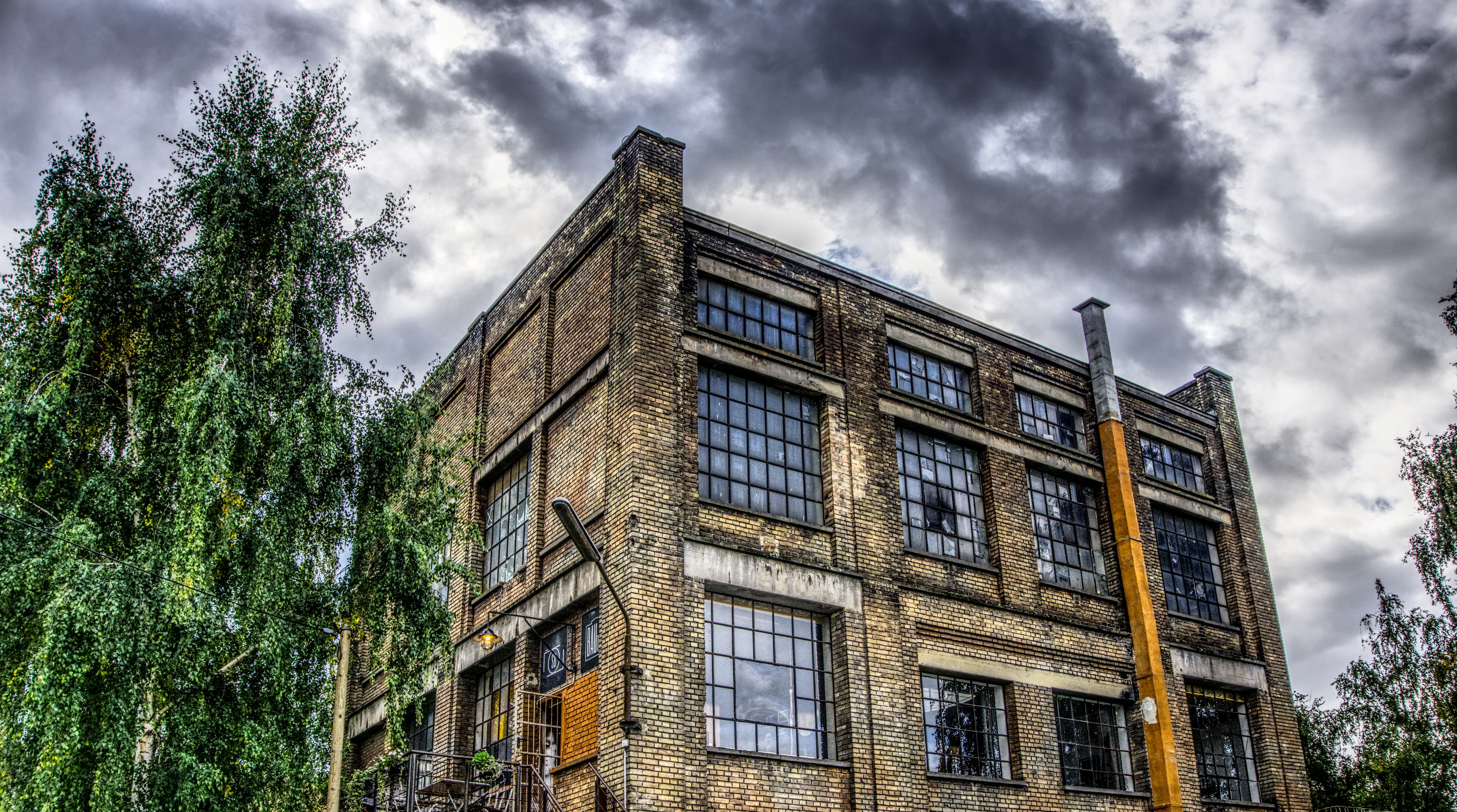 clouds, built structure, storm, historically, the past, sky, factory building, day, building, no people, old, 5K, nature, low angle view, green, cloud - sky, HD Wallpaper