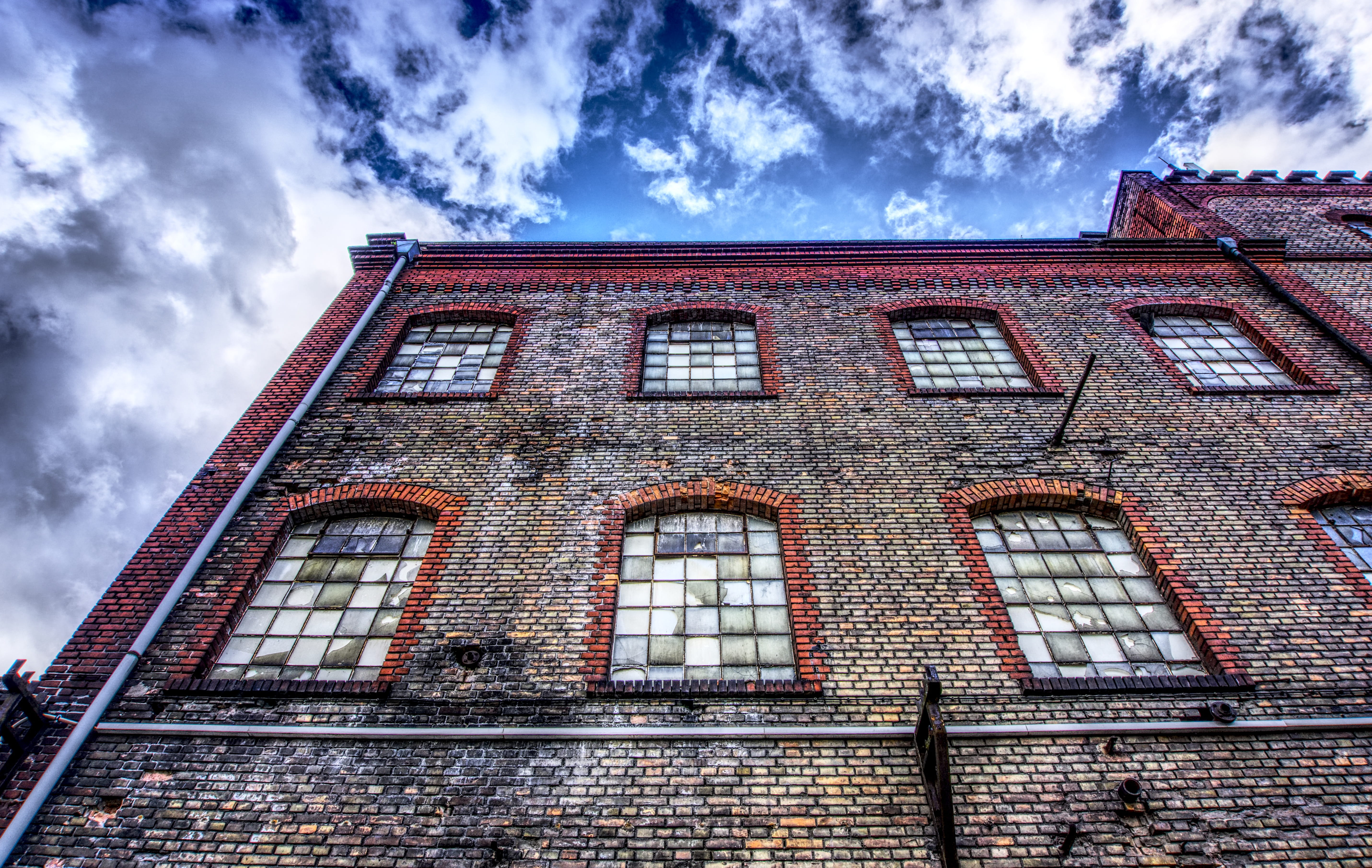 hall, no people, low angle view, built structure, nature, cloud - sky, outdoors, historically, city, sky, mood, old, industrial building, factory building, HD Wallpaper