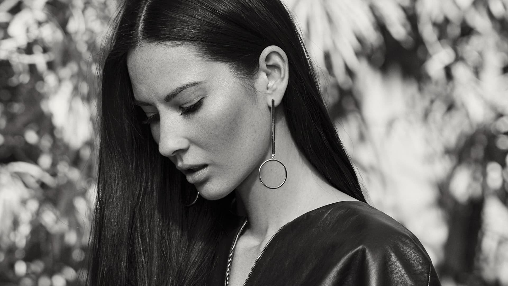 Black and White, Actress, Olivia Munn, Actresses, 1080P, HD Wallpaper