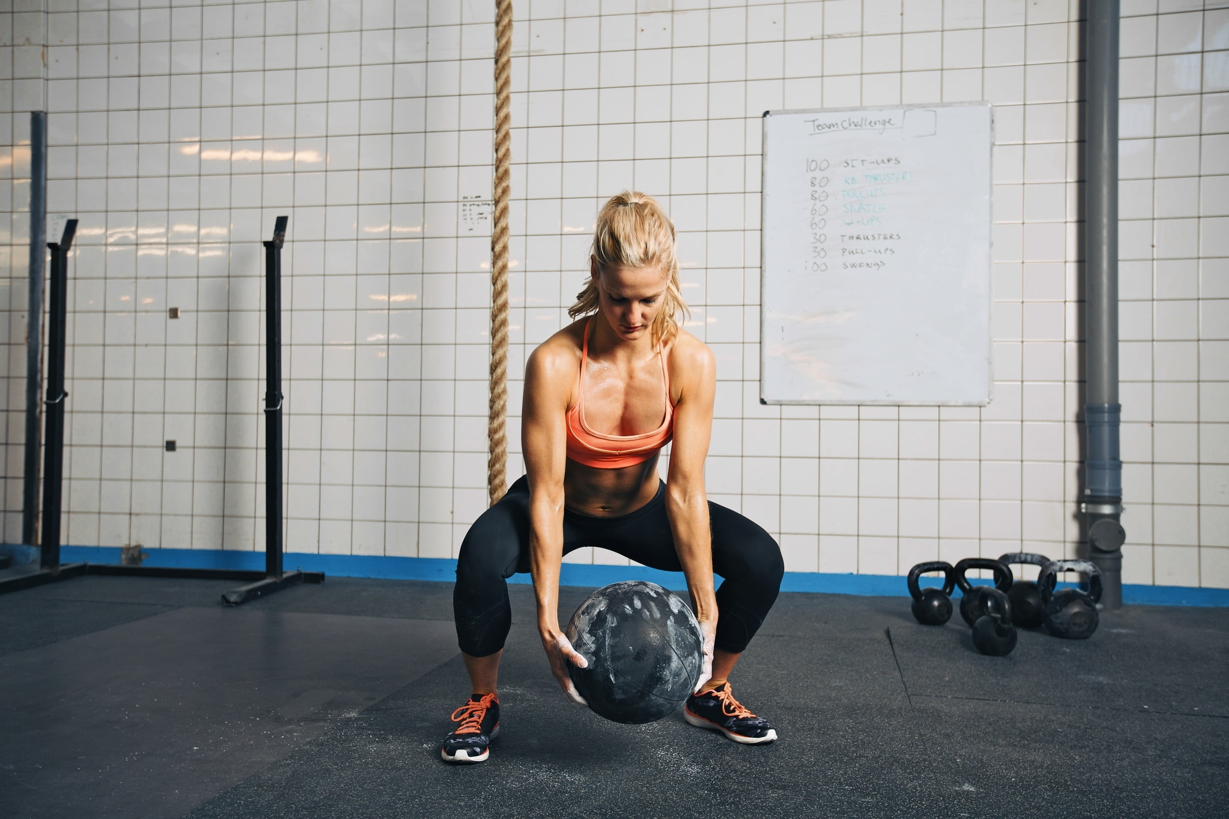 cross training, fitness, vitality, healthy lifestyle, determination, sports training, young adult, one person, sports clothing, muscular build, wellbeing, HD Wallpaper