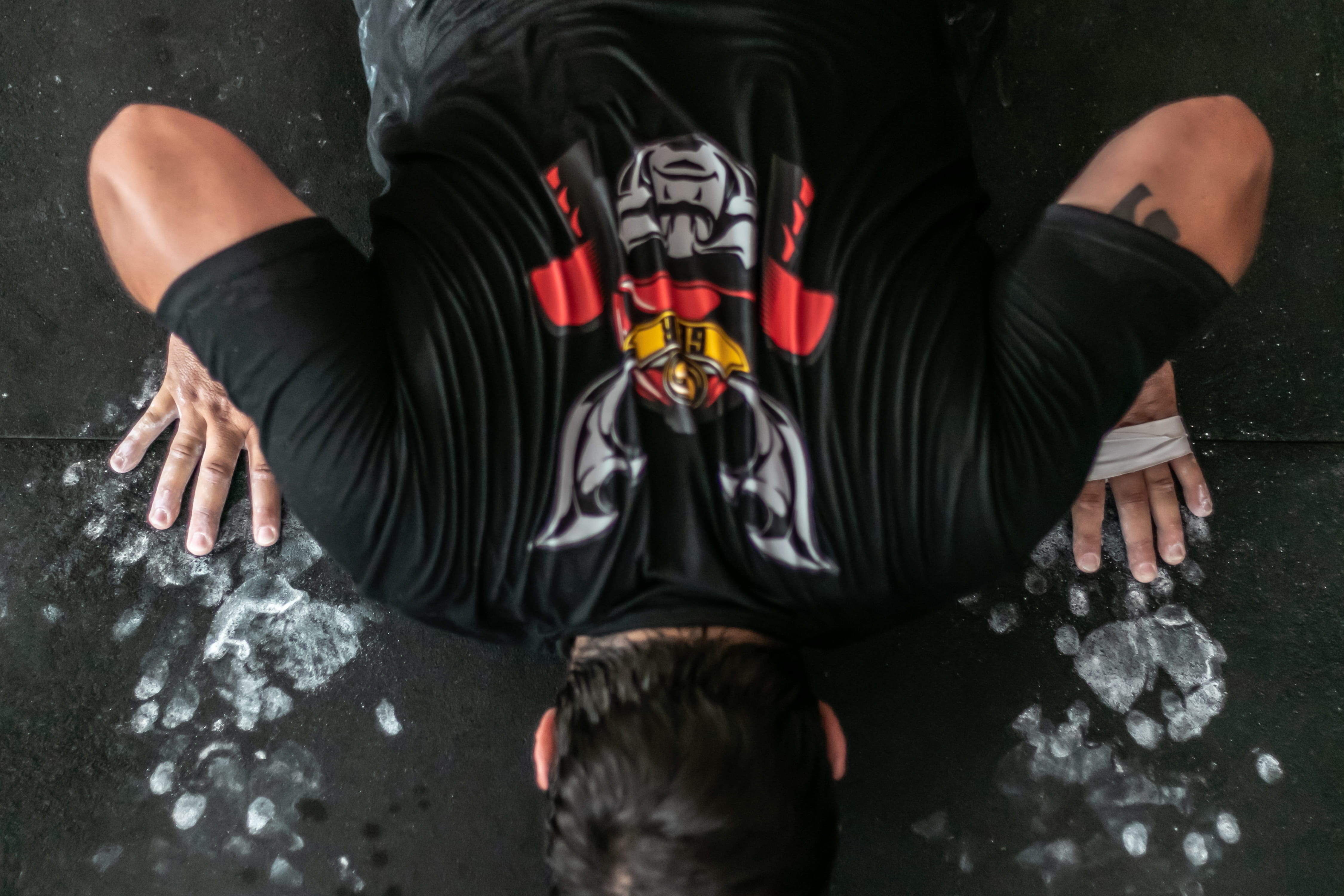 exercise, holding, man, pushup, mid adult, gym, 4K, men, push-ups, rear view, leisure activity, crossfit, low section, high angle view, sitting, human body part, HD Wallpaper