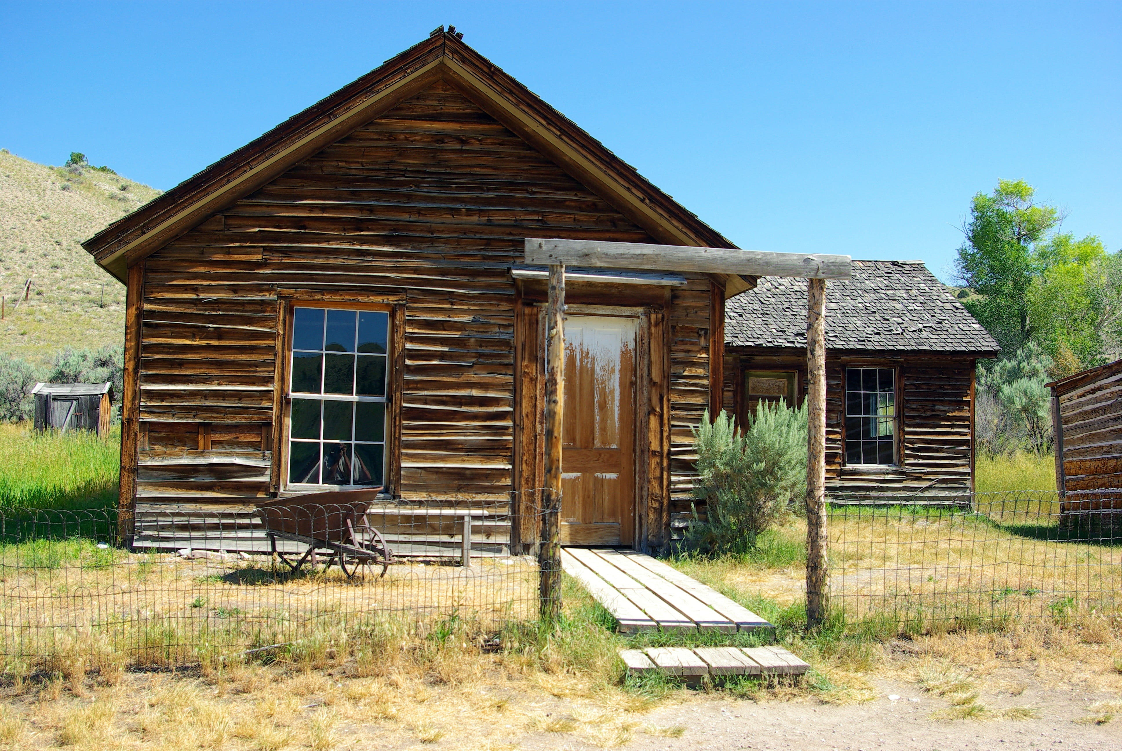 cottage, building, barbershop, historic, summer, grass, outdoors, home, usa, built structure, montana, mine town, ghost town, hut, travel, old west, residential district, HD Wallpaper