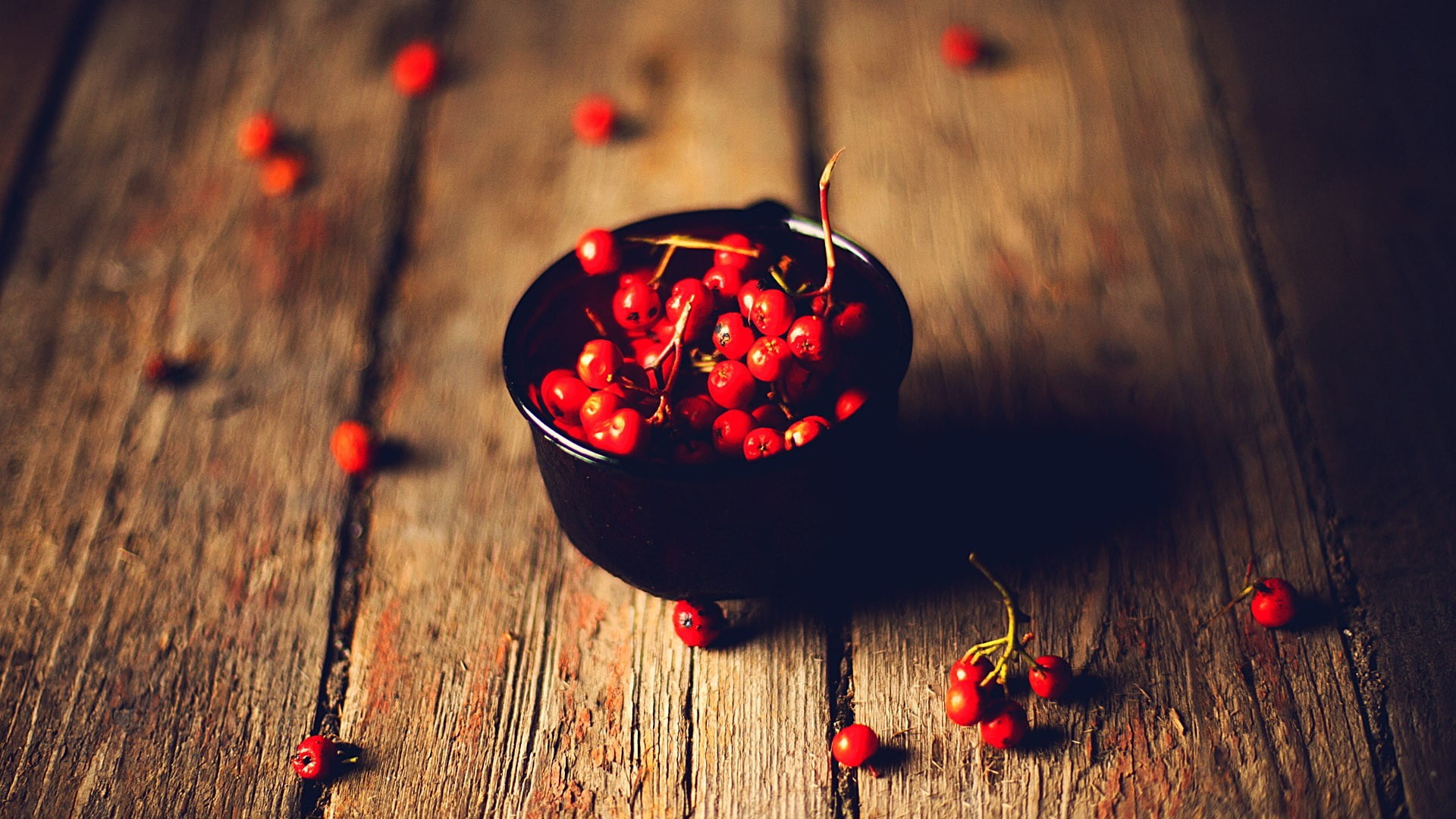 pomegranate, rustic, no people, depth of field, floral, lamp, 1080P, wood, food, wood - material, black, wellbeing, seed, freshness, food and drink, healthy eating, HD Wallpaper