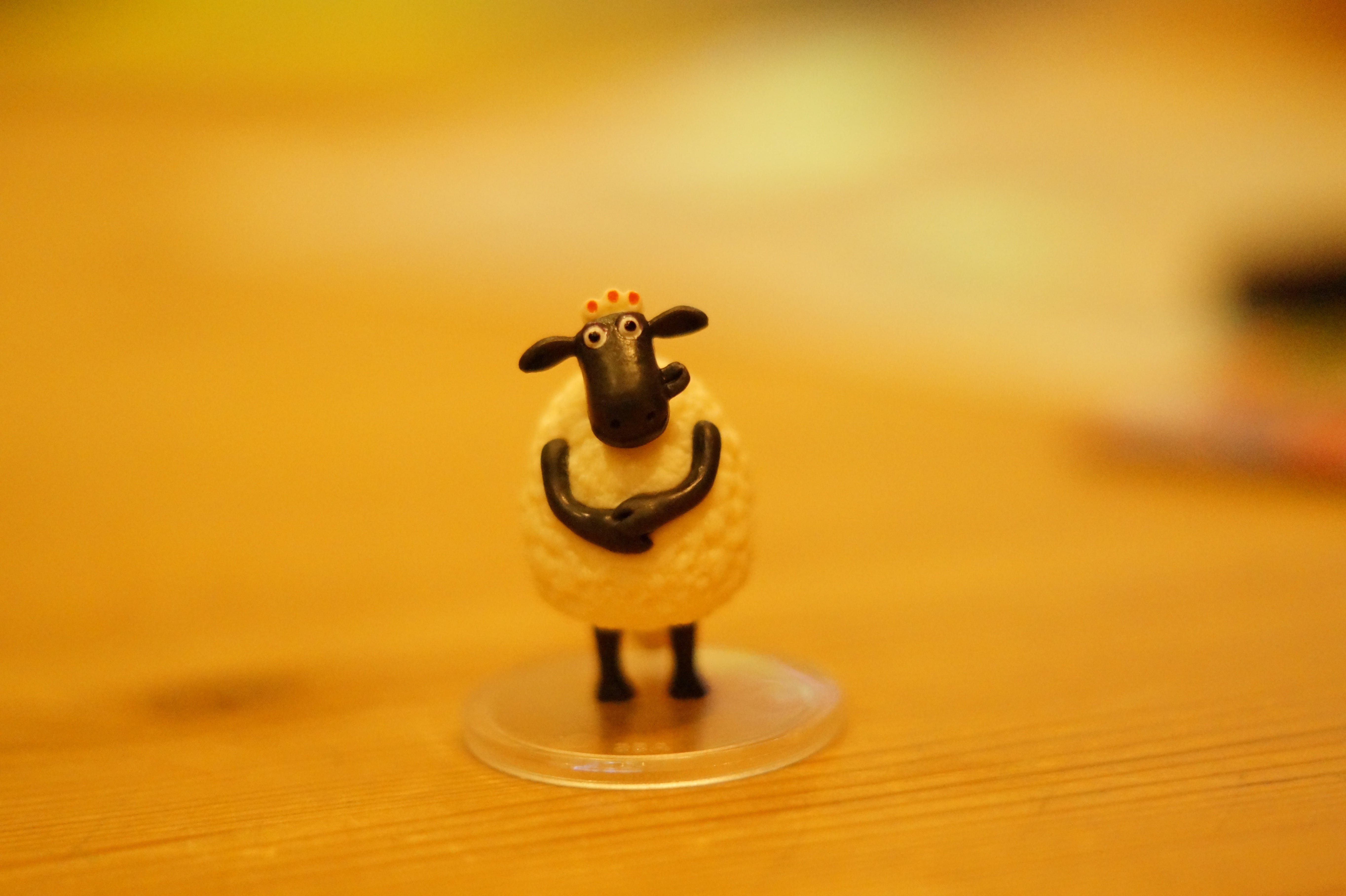 table, 5K, black and white, film, single object, child, dough figure, no people, england, film character, shaun the sheep, antique, collectible, photography, HD Wallpaper