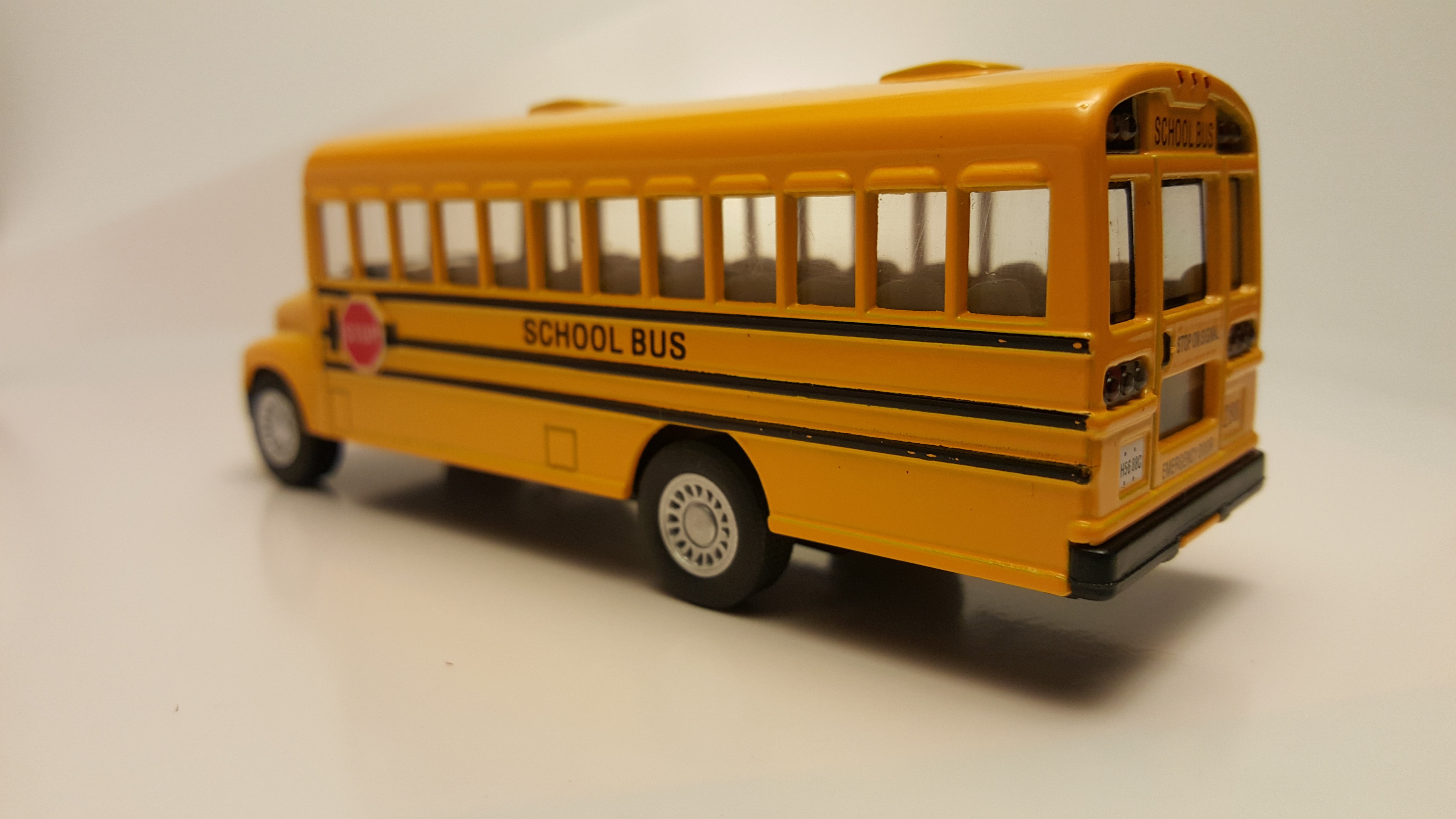 mode of Transport, wood - material, 5K, studio shot, colored background, business, student, bus, transport, indoors, car, mode of transportation, school, HD Wallpaper