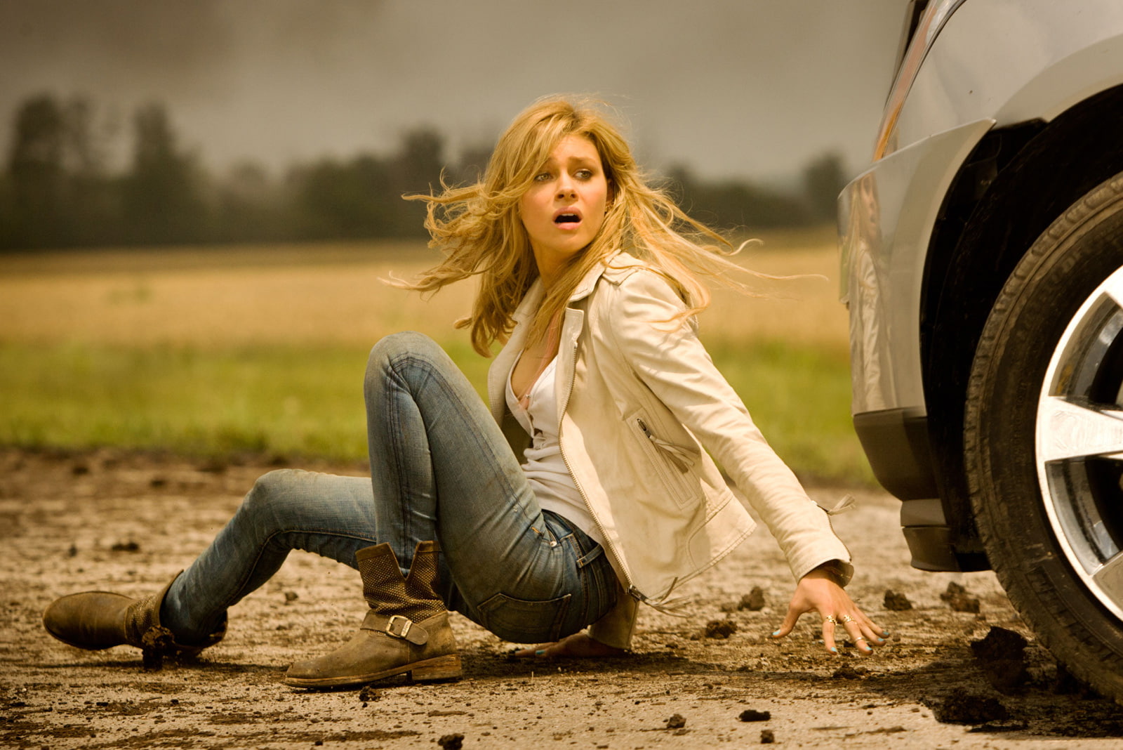 nicola, transformers, age, photoshoot, extinction, 720P, peltz, HD Wallpaper