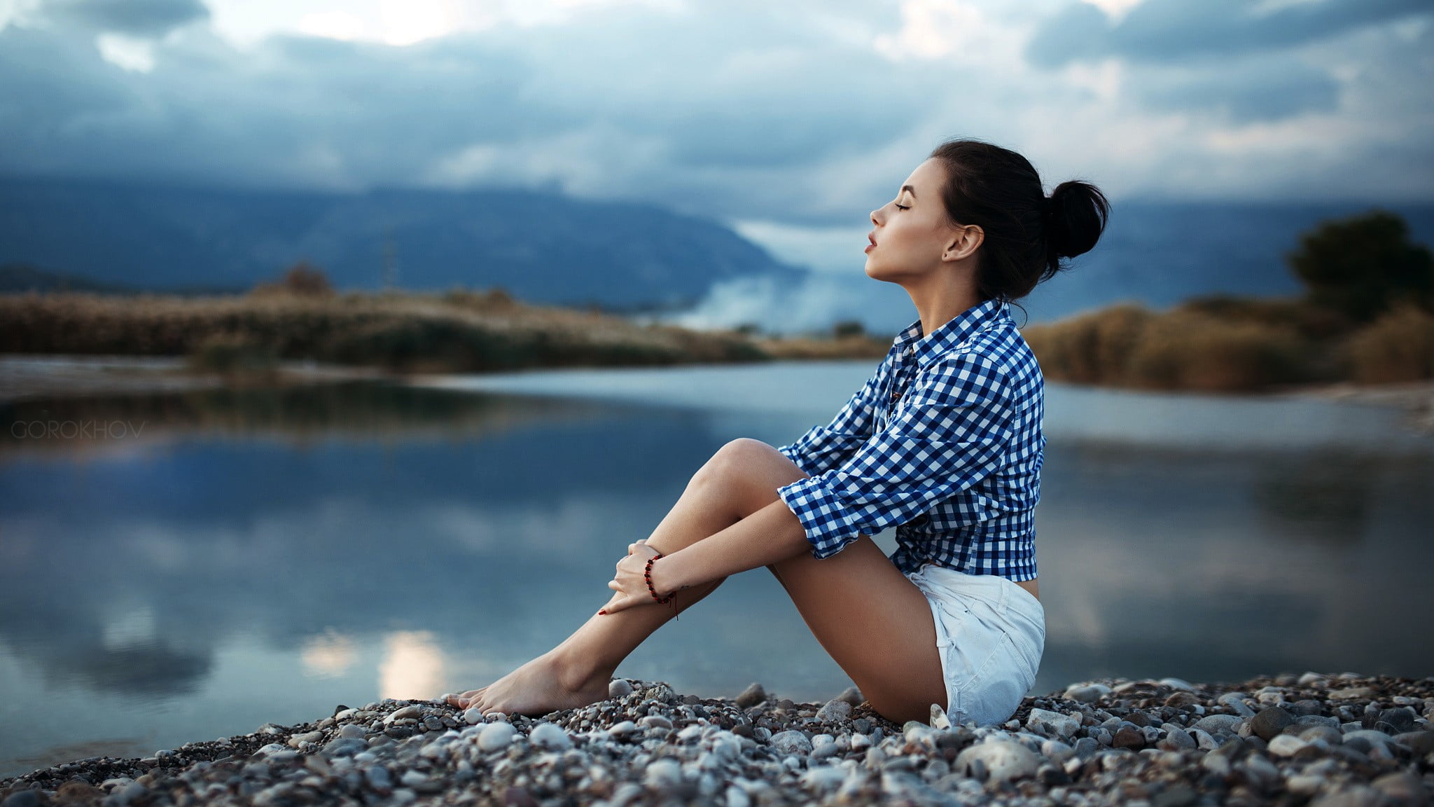 women outdoors, Ivan Gorokhov, plaid, lifestyles, women, pebble, sitting, nature, sky, solid, rock - object, young adult, outdoors, 1080P, beauty in nature, HD Wallpaper
