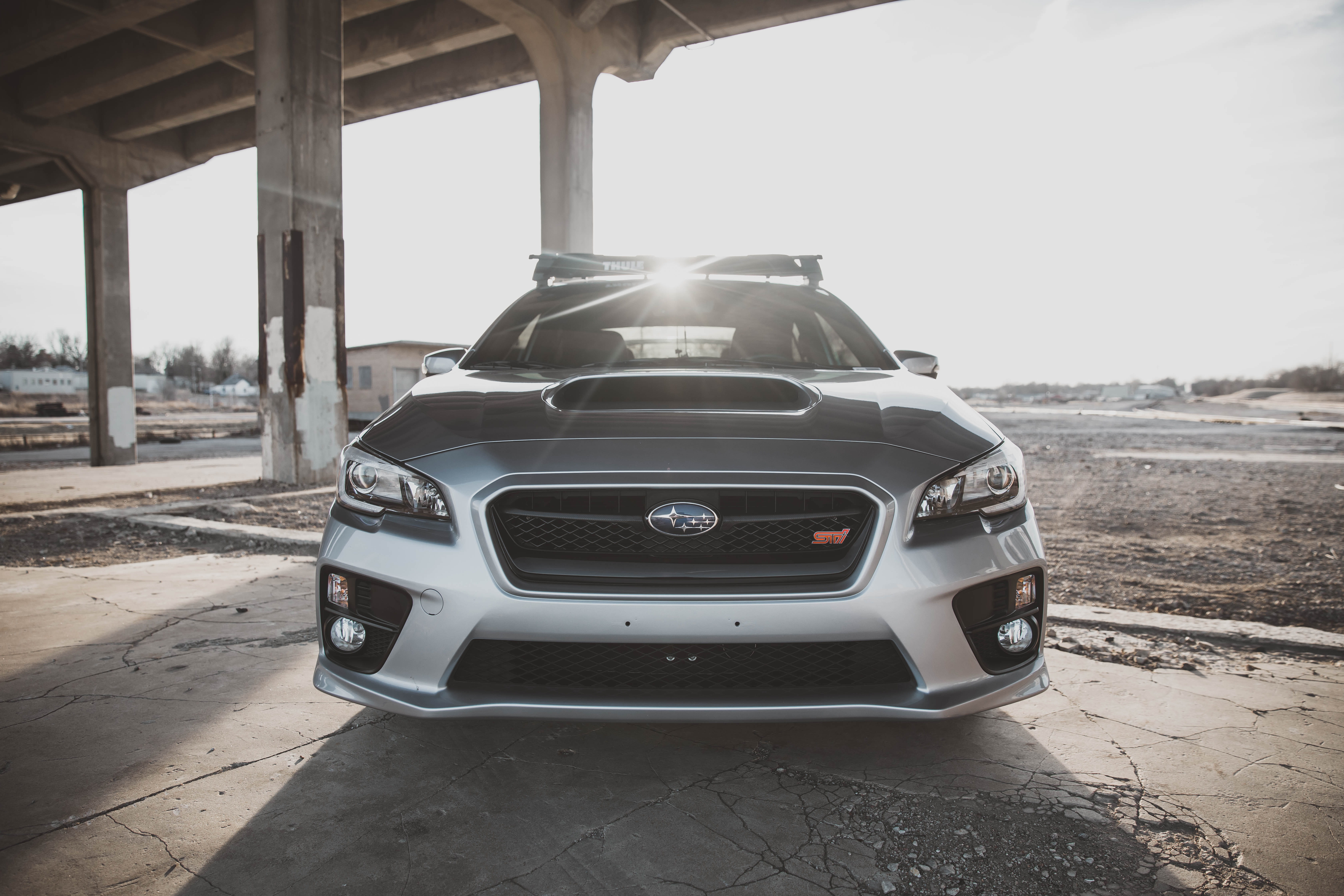 land vehicle, retro styled, luxury, alloy wheel, sports car, land, sunlight, car, car dealership, built structure, automobile, bumper, building, machine, HD Wallpaper