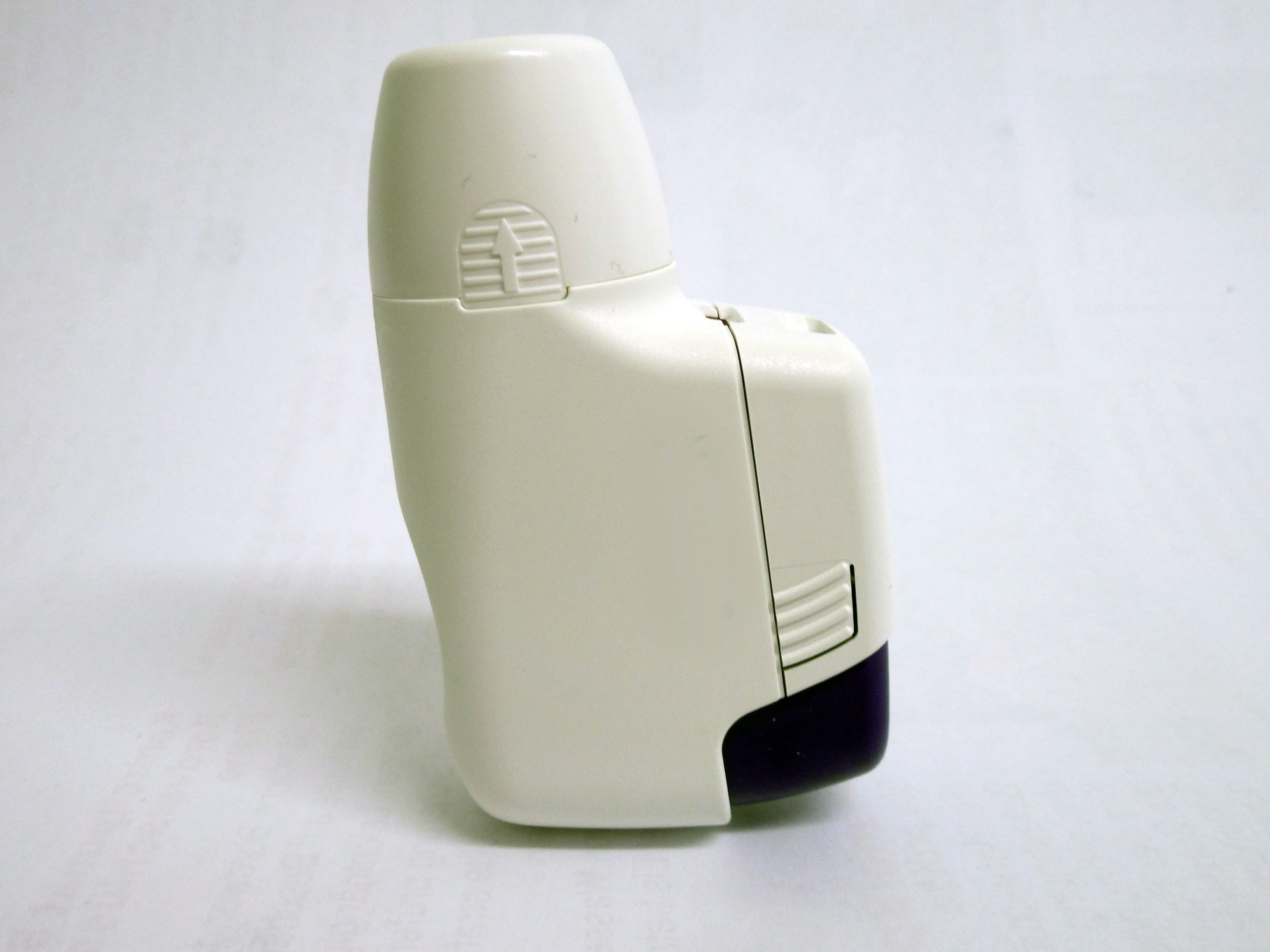 simplicity, Asthma, home improvement, indoors, breathing, still life, convenience, connection, wall - building feature, plastic, container, inhale, copy space, HD Wallpaper