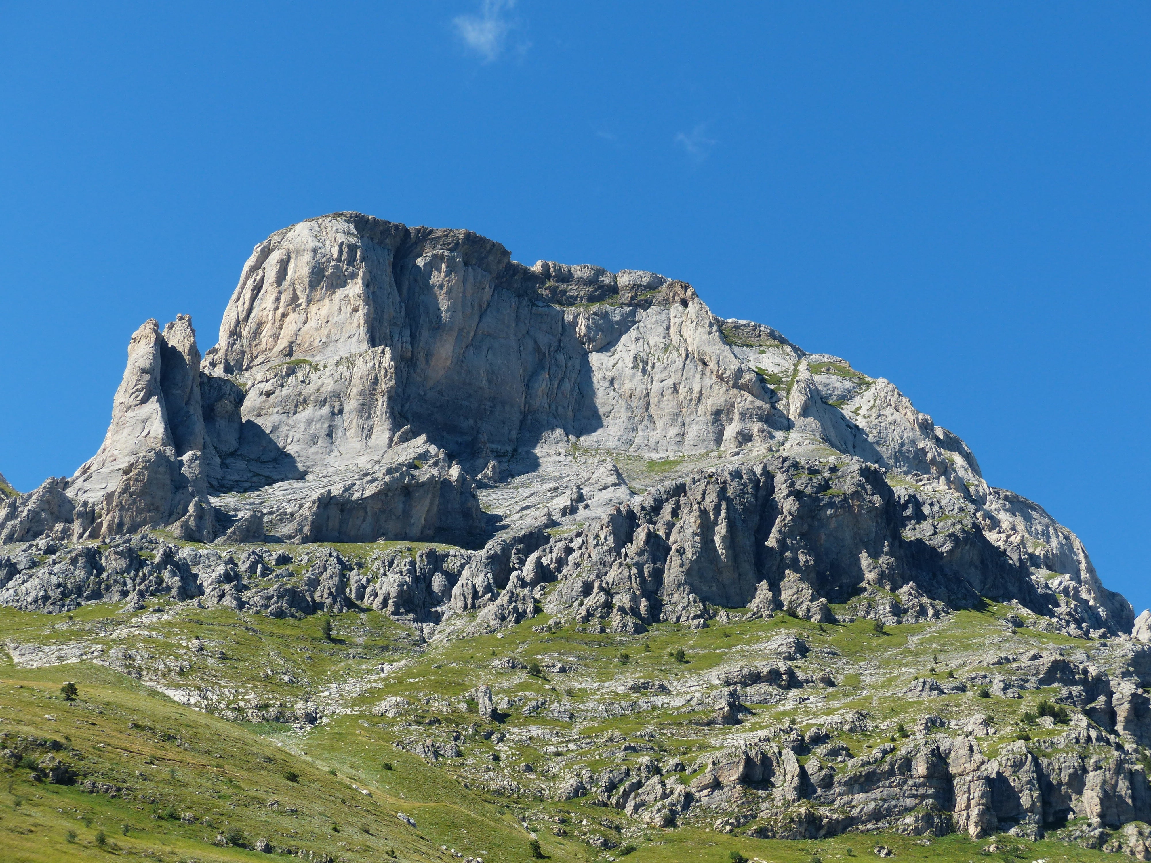 plant, alpine, no people, summit, mountain, mountain range, bricchi neri, maritime alps, tranquility, non-urban scene, rock - Object, tranquil scene, mountains, HD Wallpaper