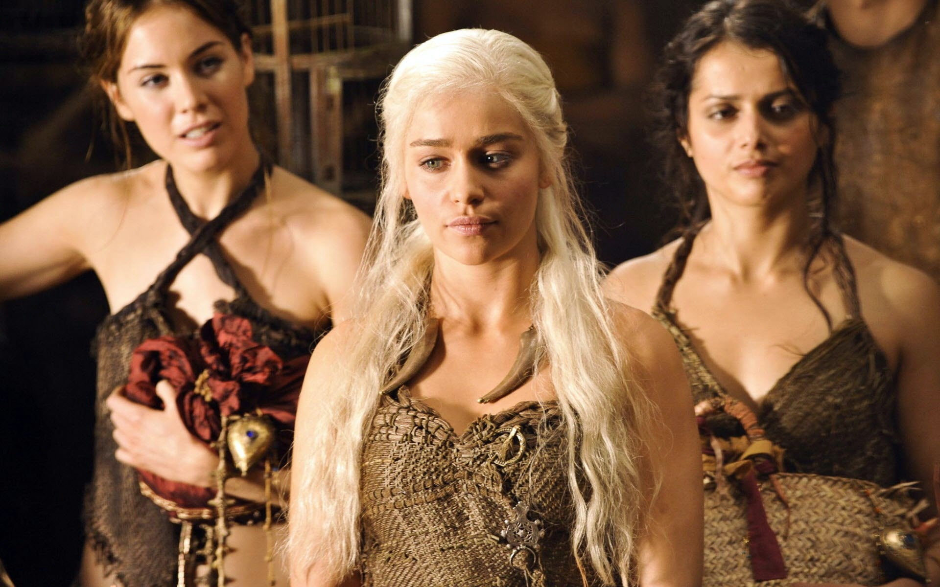 clarke, thrones, emilia, in, mother, game, 1080P, celebrities, dragons, hd, HD Wallpaper