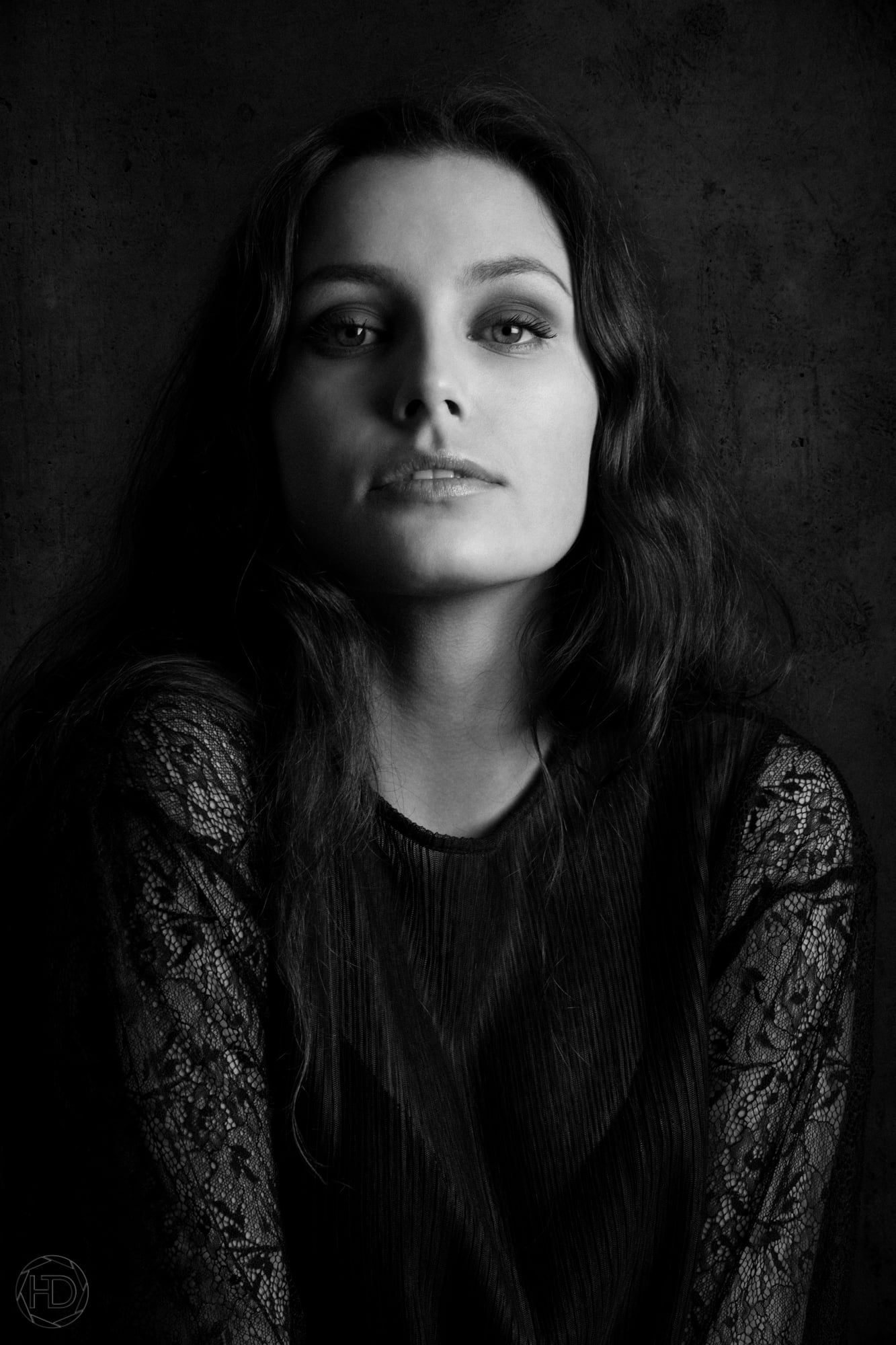 long hair, model, 1080P, dark, contemplation, one person, hairstyle, headshot, wavy hair, portrait, young adult, beautiful woman, depression - sadness, Phone HD Wallpaper