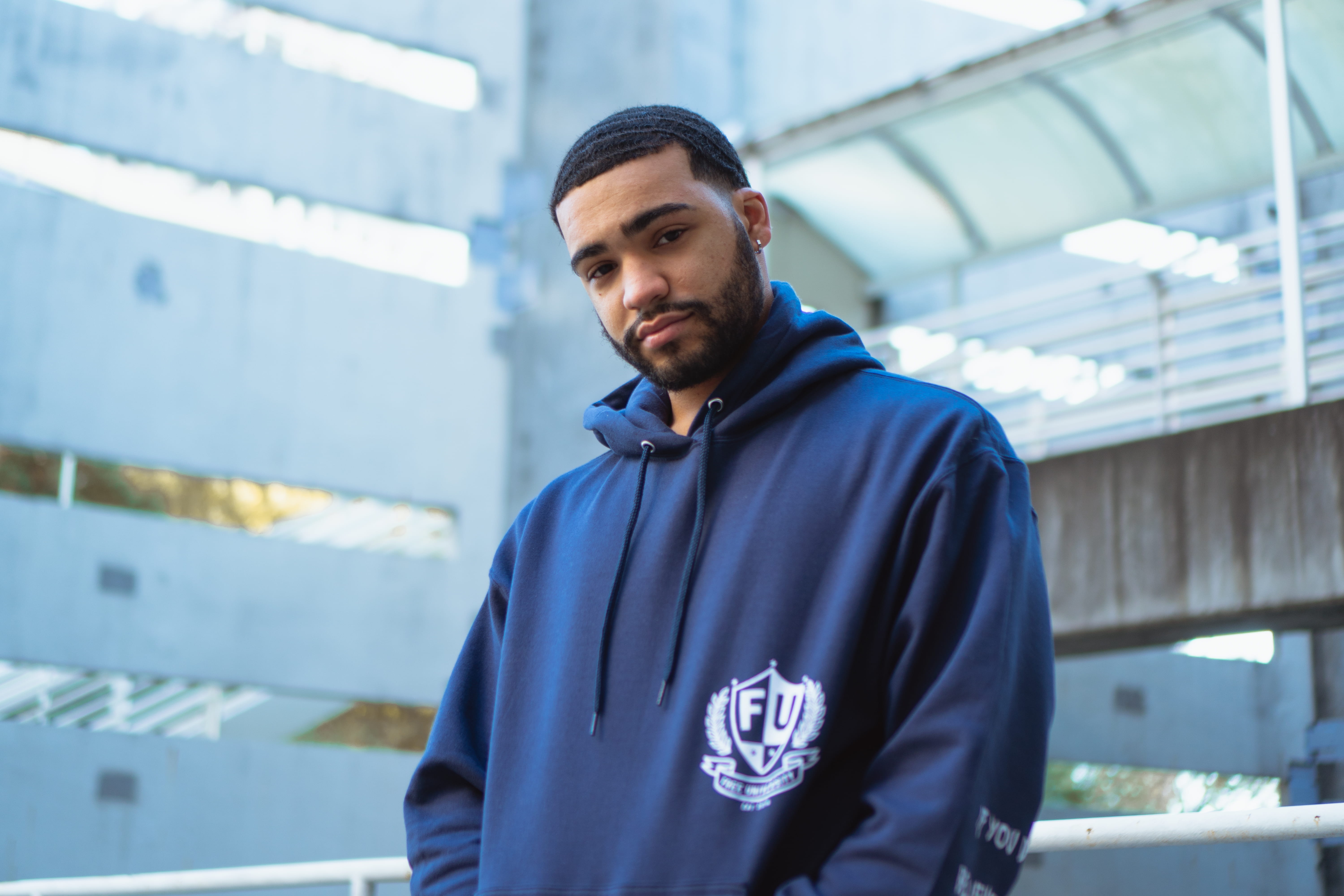 blue, waist up, architecture, urban, fashion, human, young men, looking at camera, confidence, fashion photogrpahy, apparel, celebrity, young adult, day, HD Wallpaper