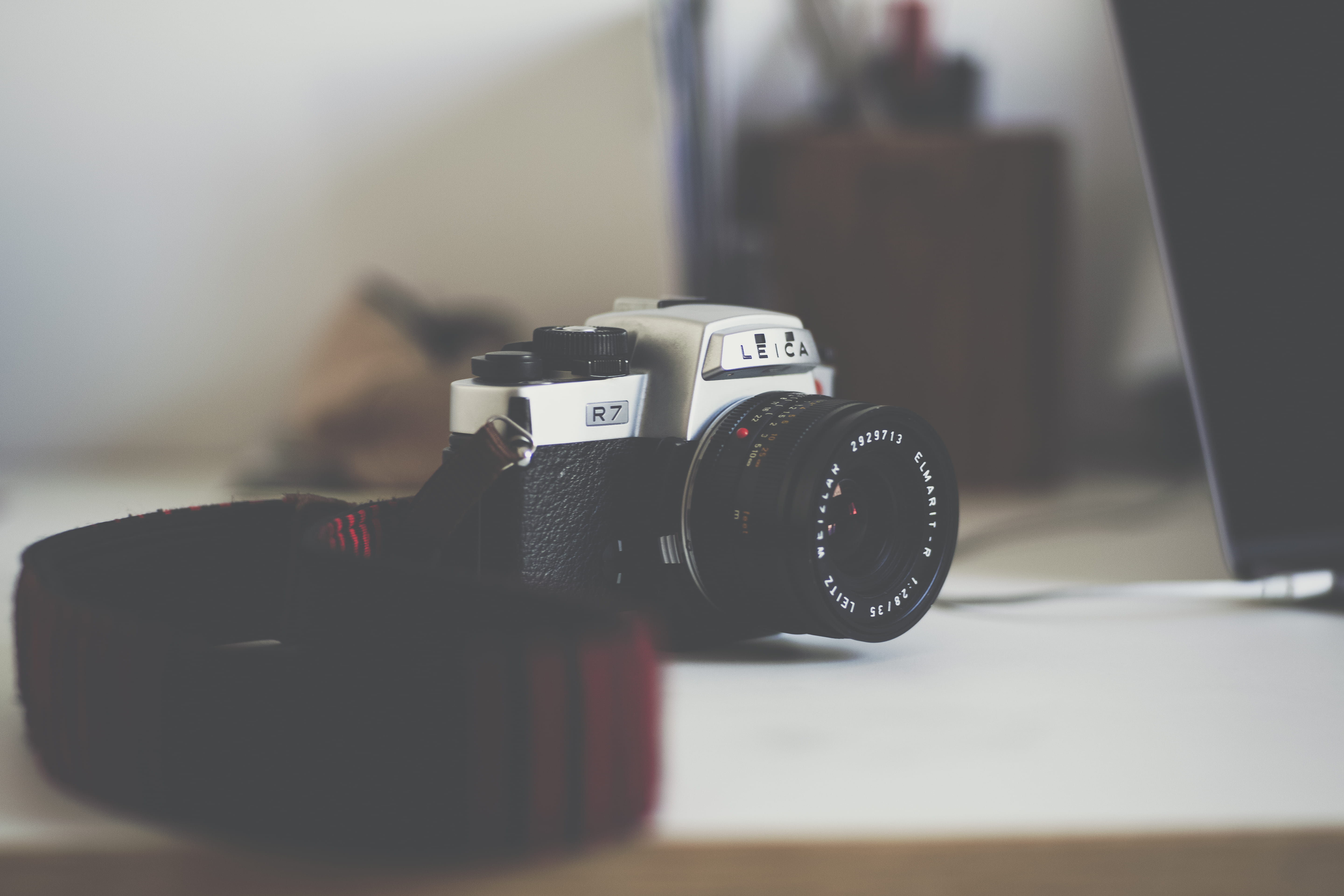 photography themes, manufacture, lifestyle, table, camera - photographic equipment, selective focus, camera, strap, retro, photographing, leica r, photographic equipment, HD Wallpaper