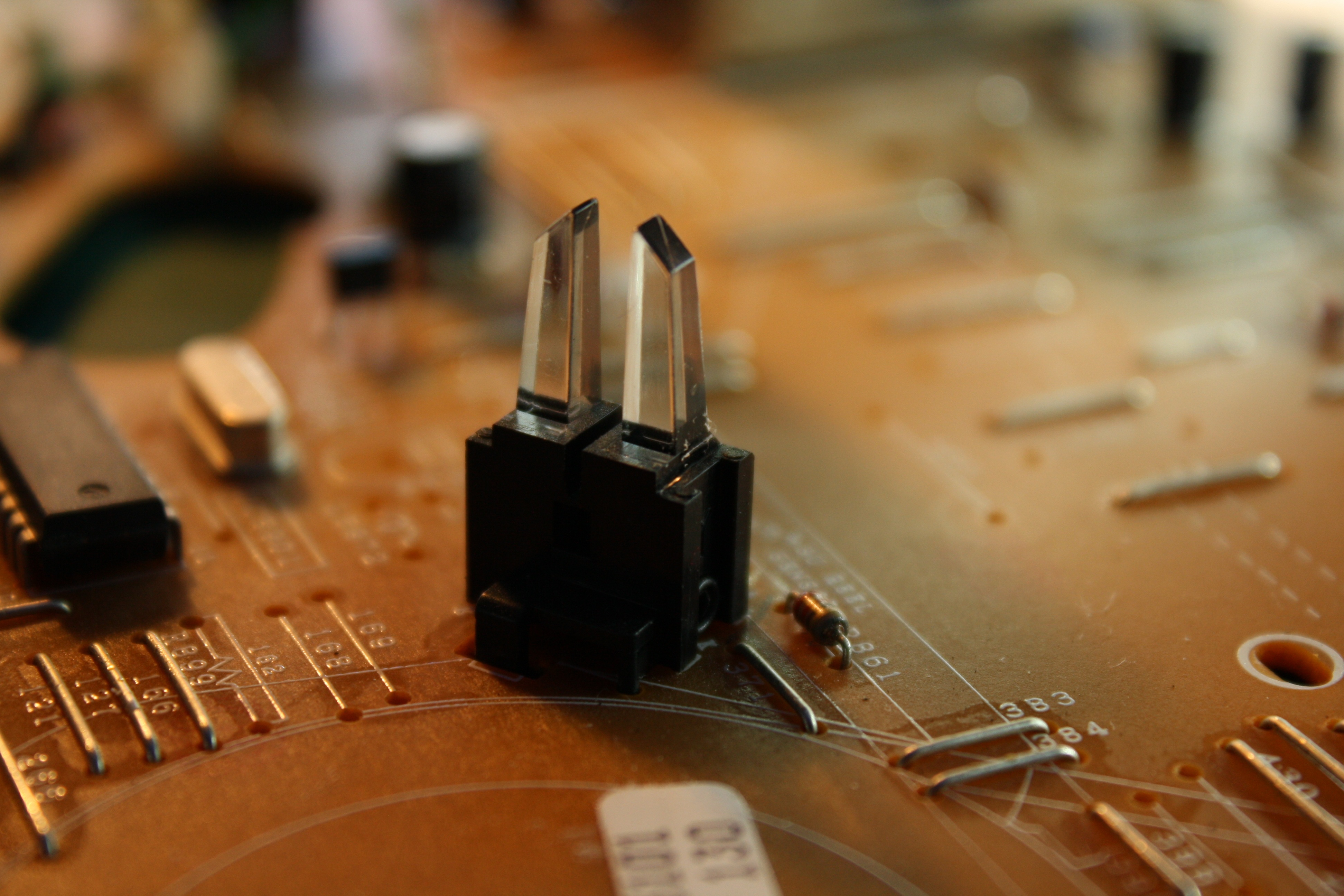 knob, 4K, closeup, industry, workshop, recycling, close-up, old, technology, no people, audio equipment, indoors, focus on foreground, arts culture and entertainment, HD Wallpaper