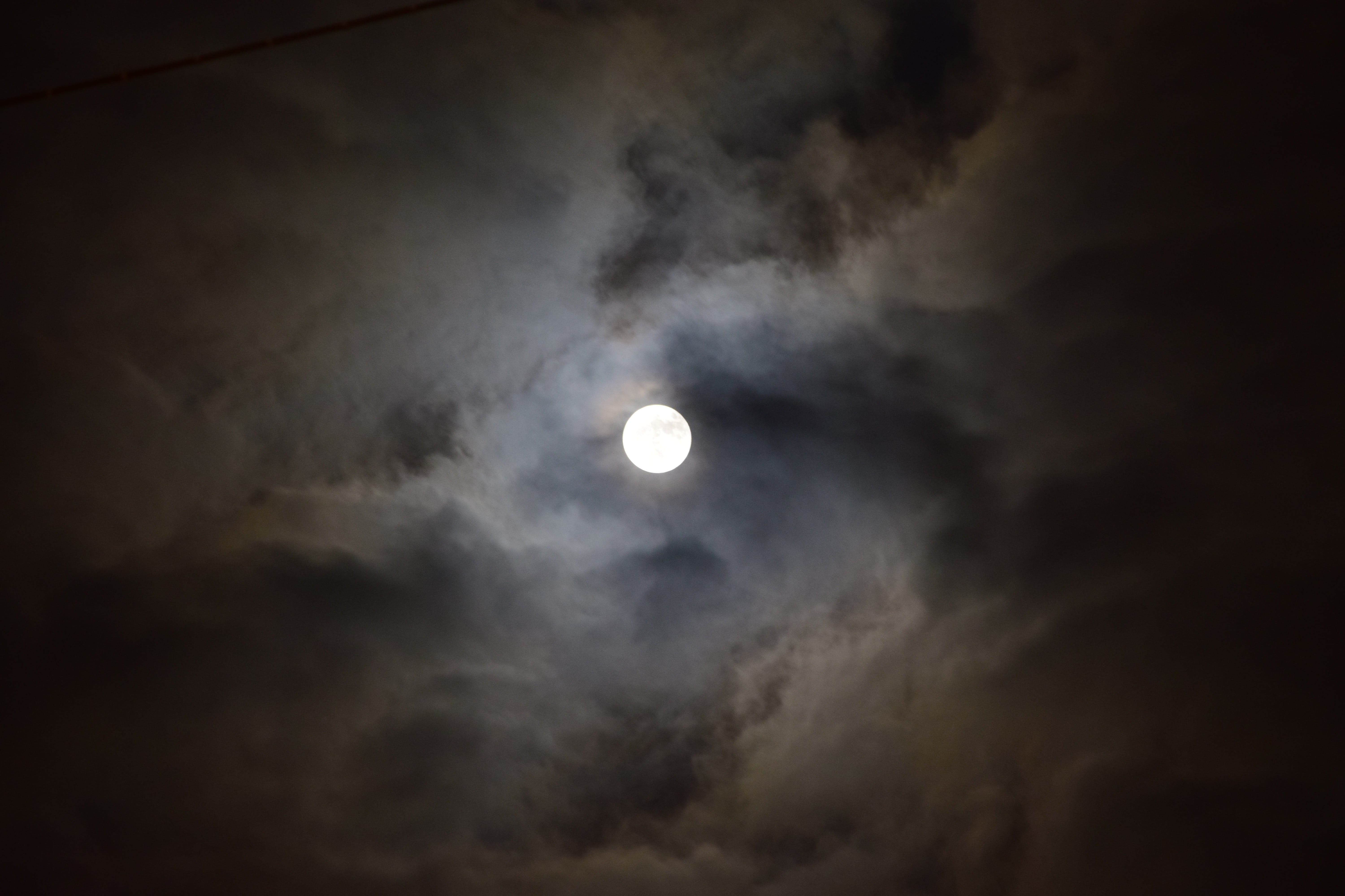 planetary moon, astronomy, tranquil scene, scenics - nature, cloud - sky, night, beauty in nature, photography, low angle view, mysthisch, dark, sky, ominous, HD Wallpaper