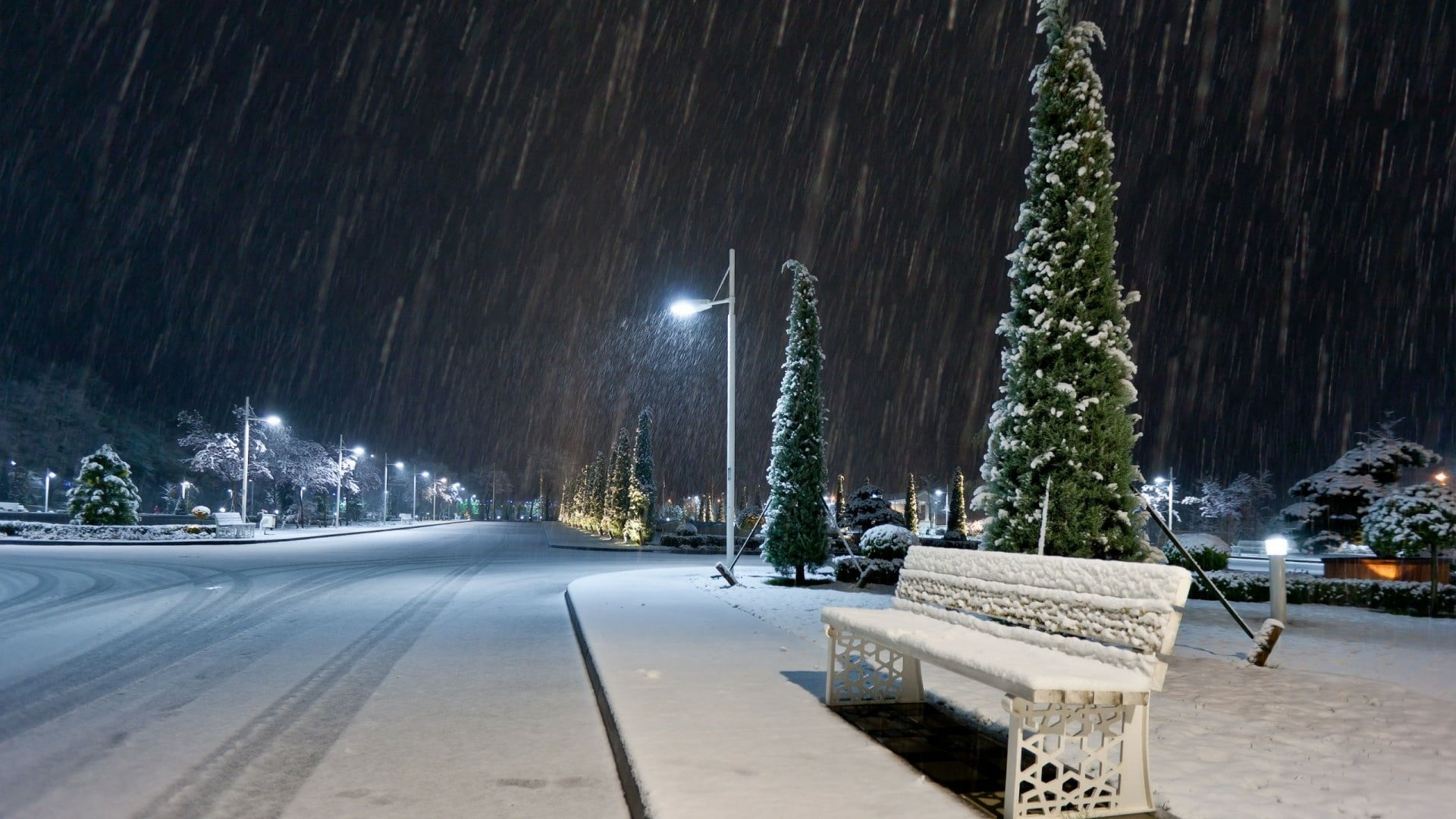 snowing, snow, nature, built structure, night, 1080P, illuminated, outdoors, motion, no people, transportation, city, the way forward, architecture, tree, HD Wallpaper