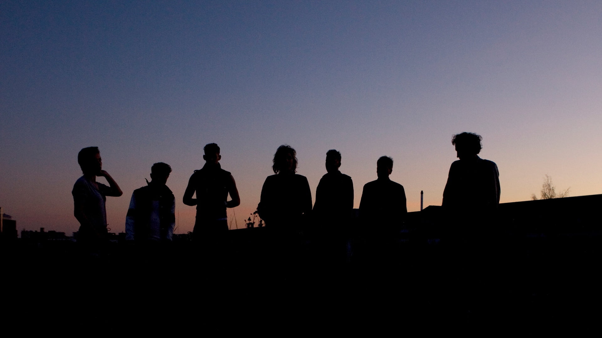 looking at view, sunset, standing, real people, group of people, people, twilight, crowd, clear sky, nature, drinking, land, copy space, dune, outdoors, HD Wallpaper