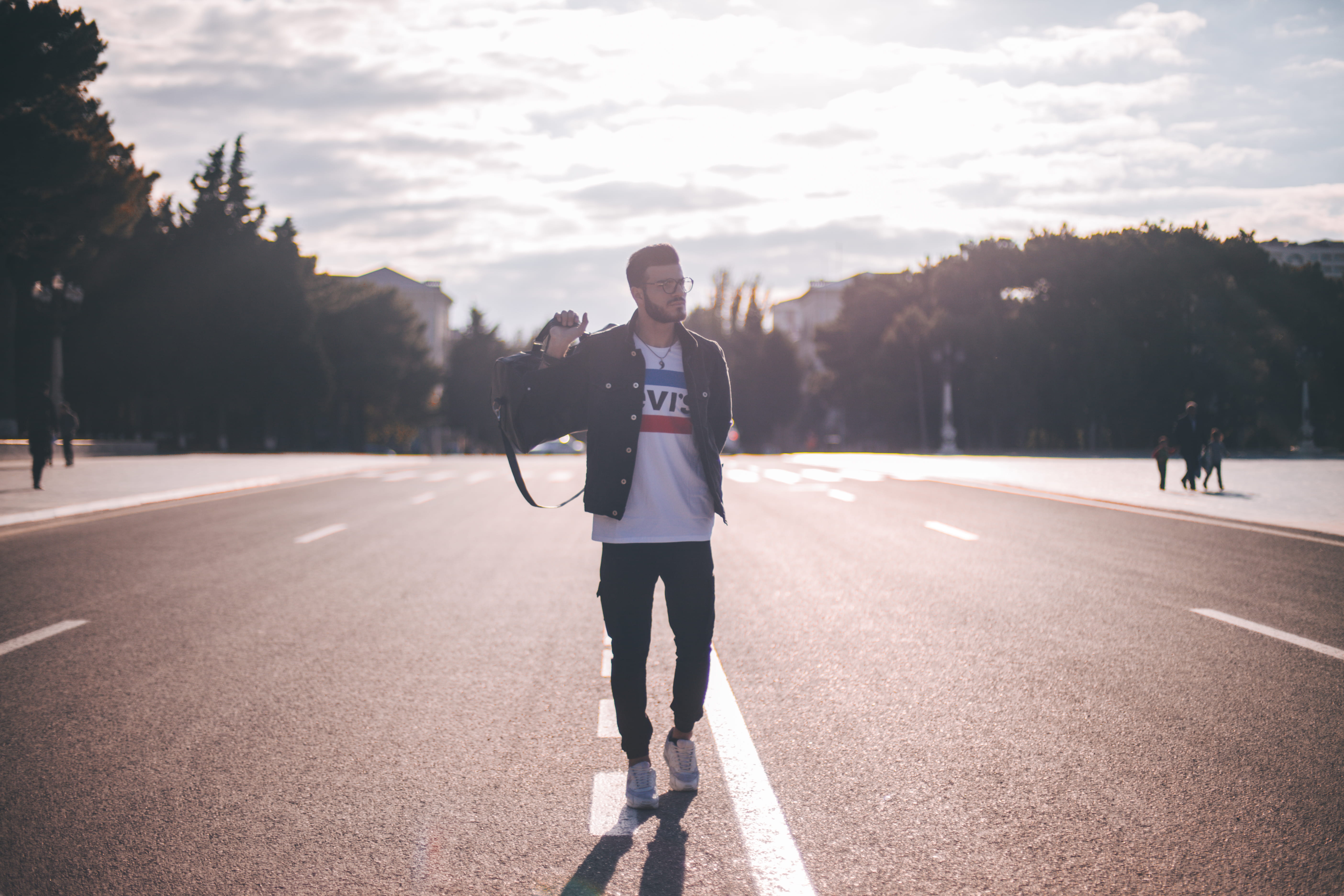 photography, people, walking, photo, marathon, jeans, sky, lifestyles, incidental people, photographer, sunlight, cloud - sky, transportation, man, tree, HD Wallpaper