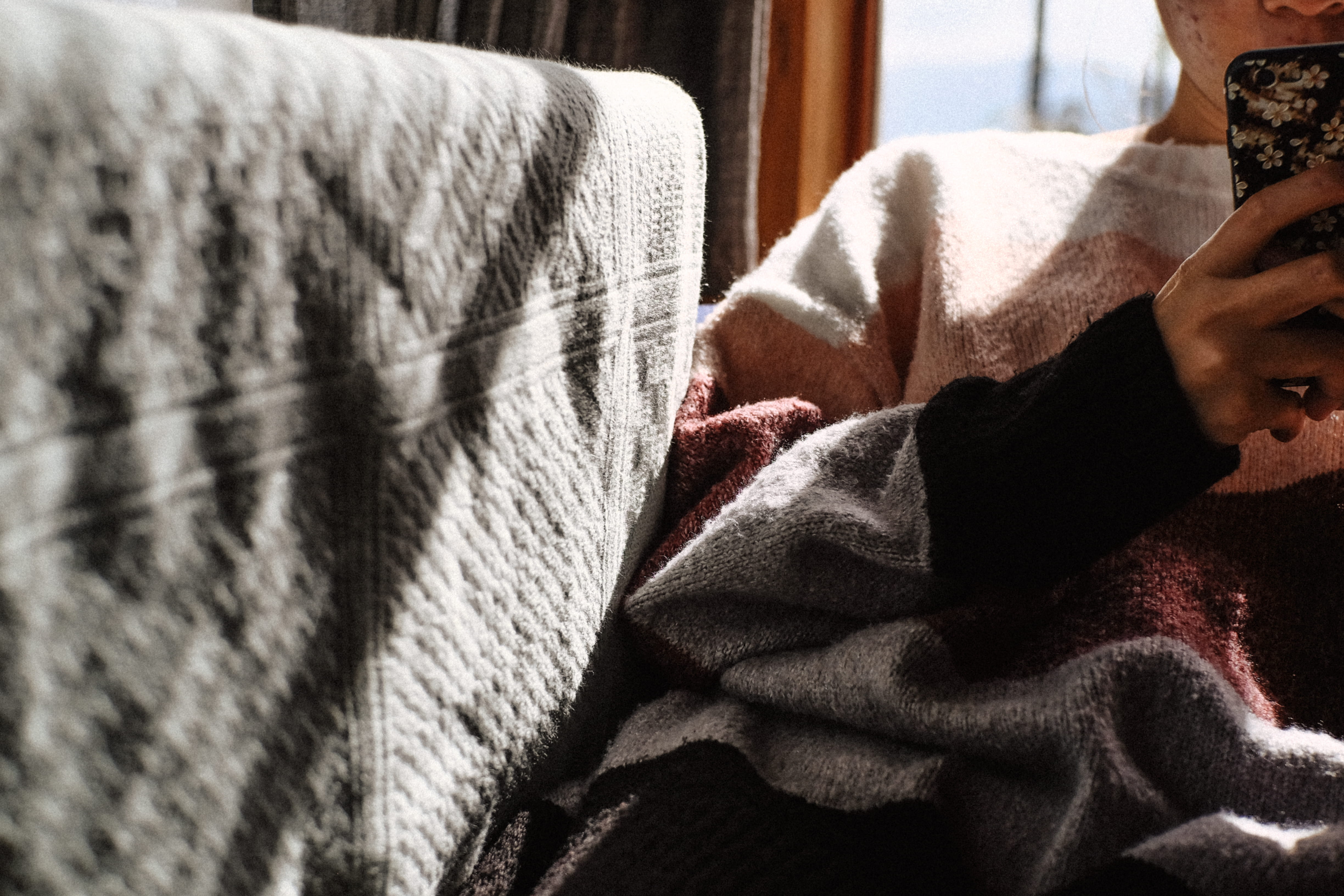 softness, digital, photoshoot, woman, red, person, device, technology, close-up, selective focus, knitted sweater, domestic room, home interior, human body part, HD Wallpaper