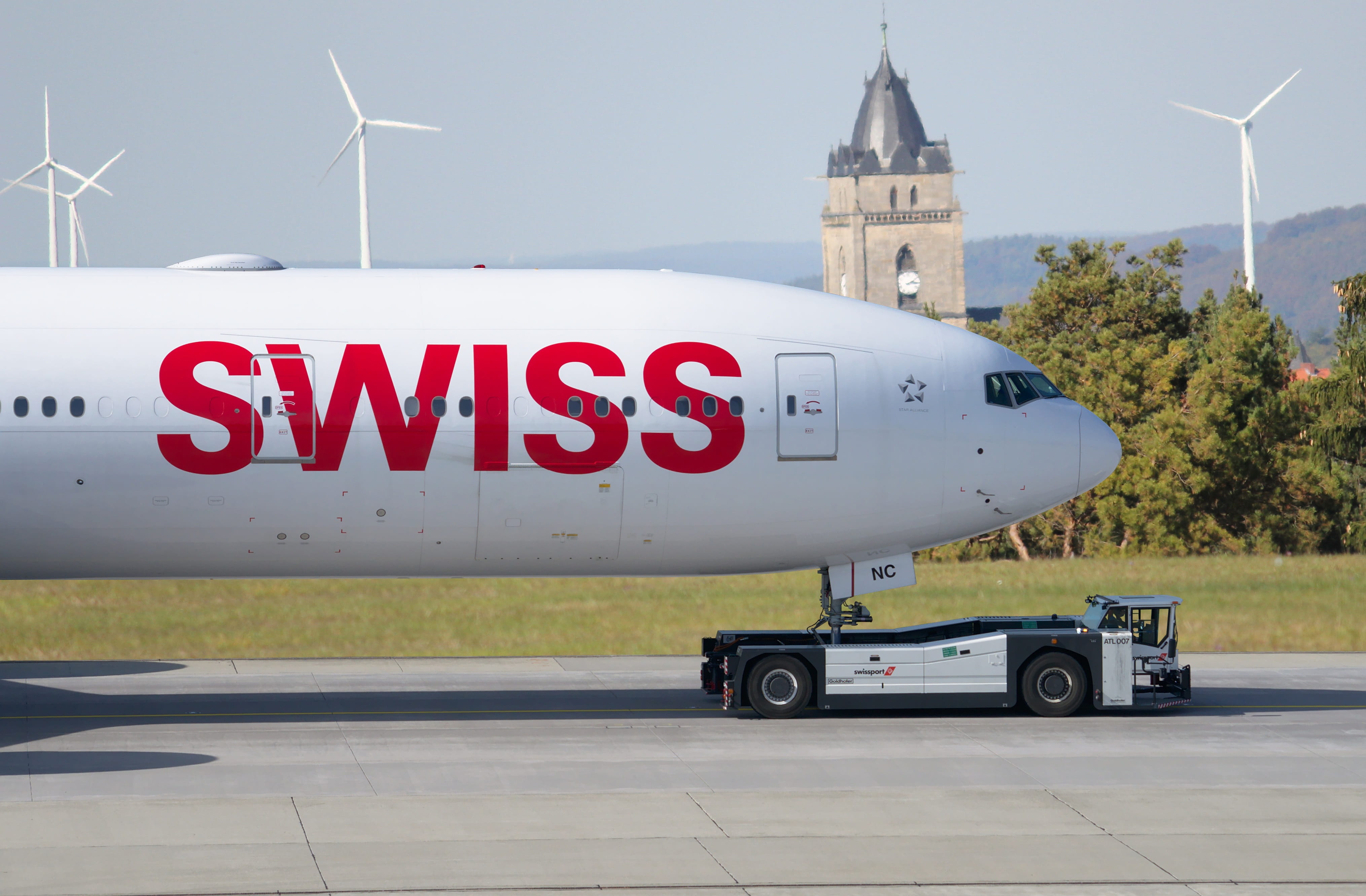 mode of transportation, aerospace industry, road, sign, Airport, fly, day, Air, travel, sunlight, transportation, runway, fuel and power generation, transport, HD Wallpaper
