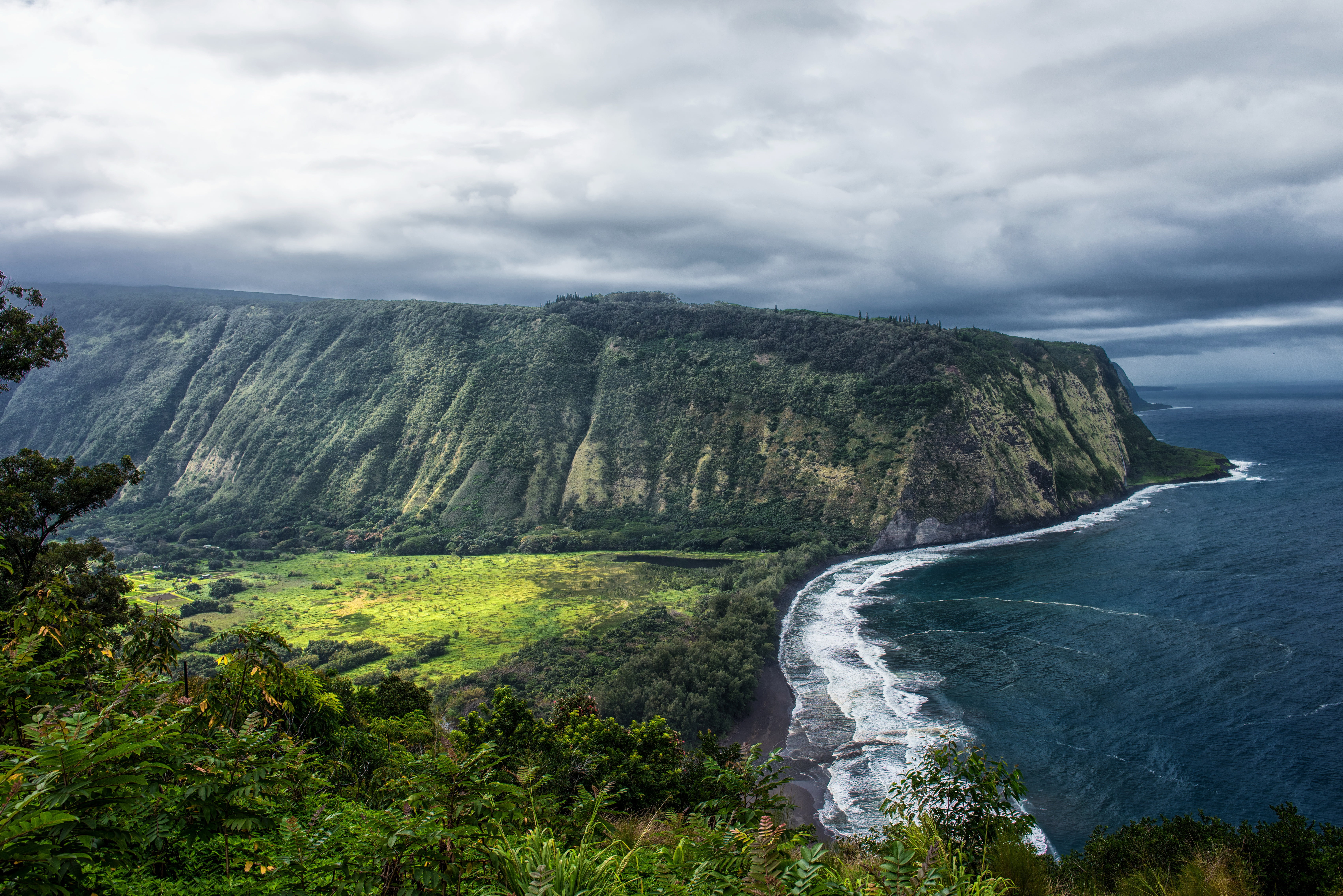 power in nature, water, 5K, environment, waterfall, nature, USA, field, Waipio Valley, tranquility, flowing, flowing water, Hawaii, Rock, outdoors, no people, HD Wallpaper