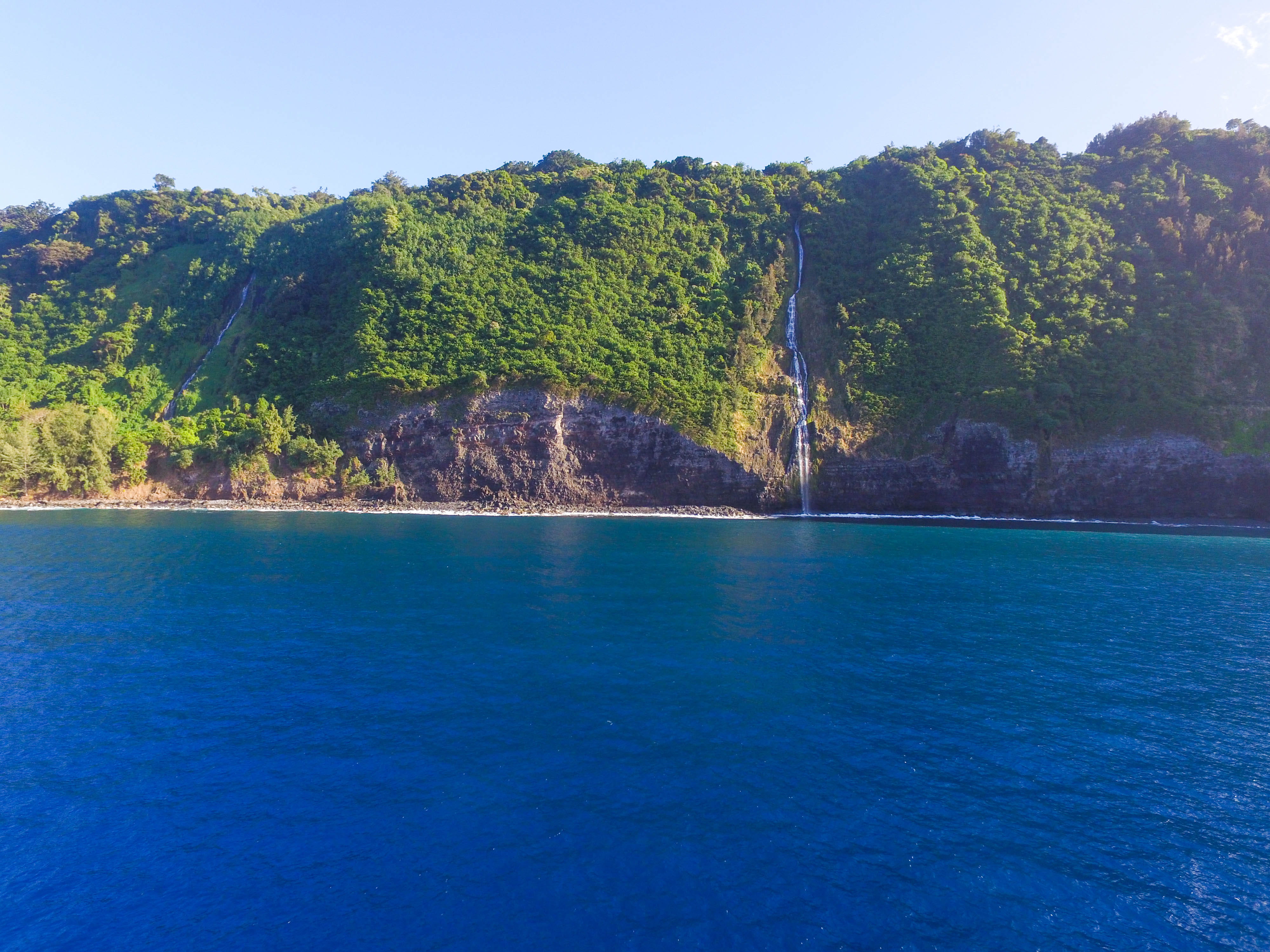 tranquility, scenics - nature, non-urban scene, mountain, ocean, no people, turquoise colored, blue, nature, tranquil scene, land, water fall, HD Wallpaper
