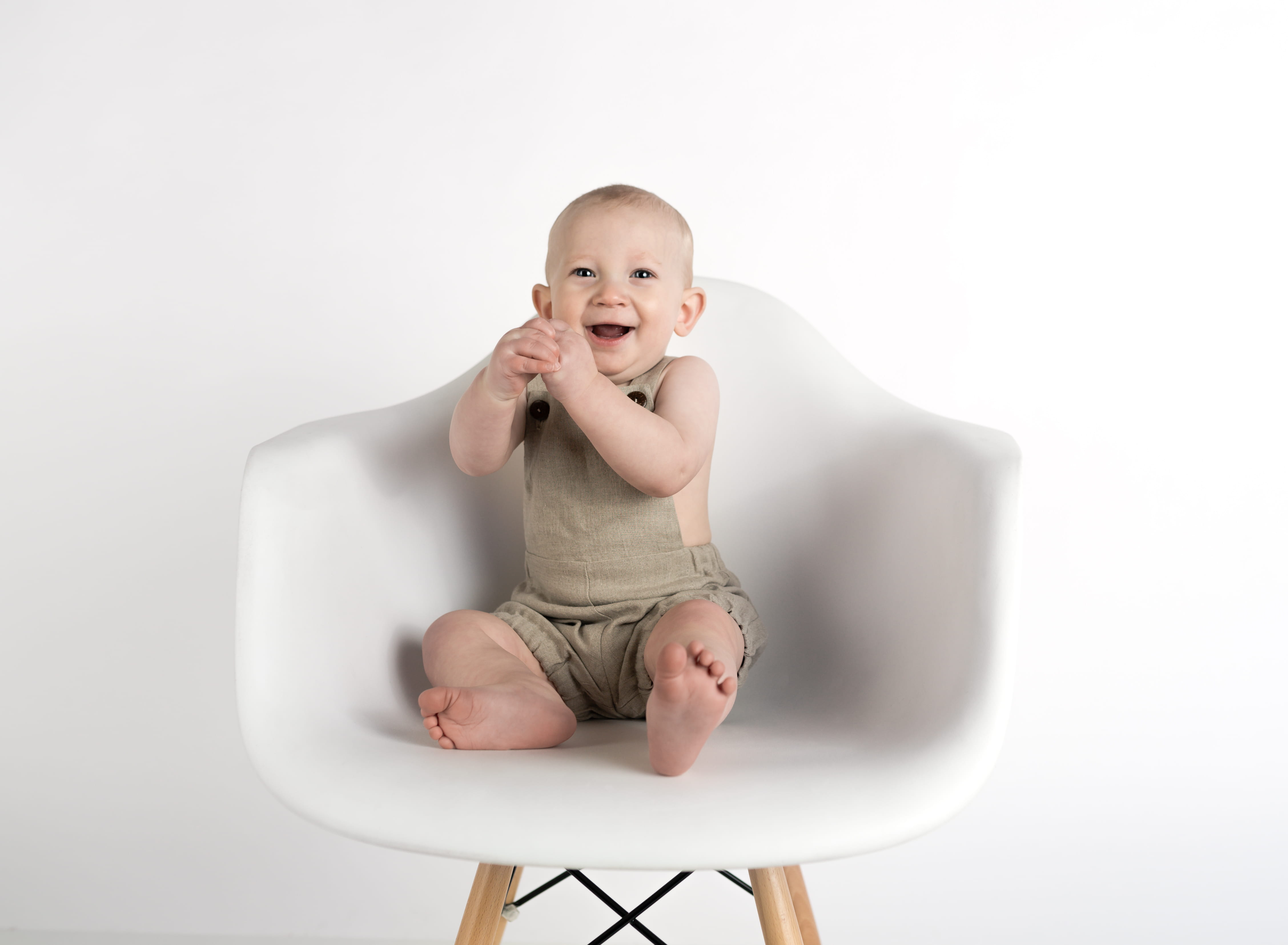 kid, smiling, boy, laughing, seat, 4K, indoors, looking at camera, close-up, one person, little, facial expression, baby, person, mouth open, childhood, HD Wallpaper