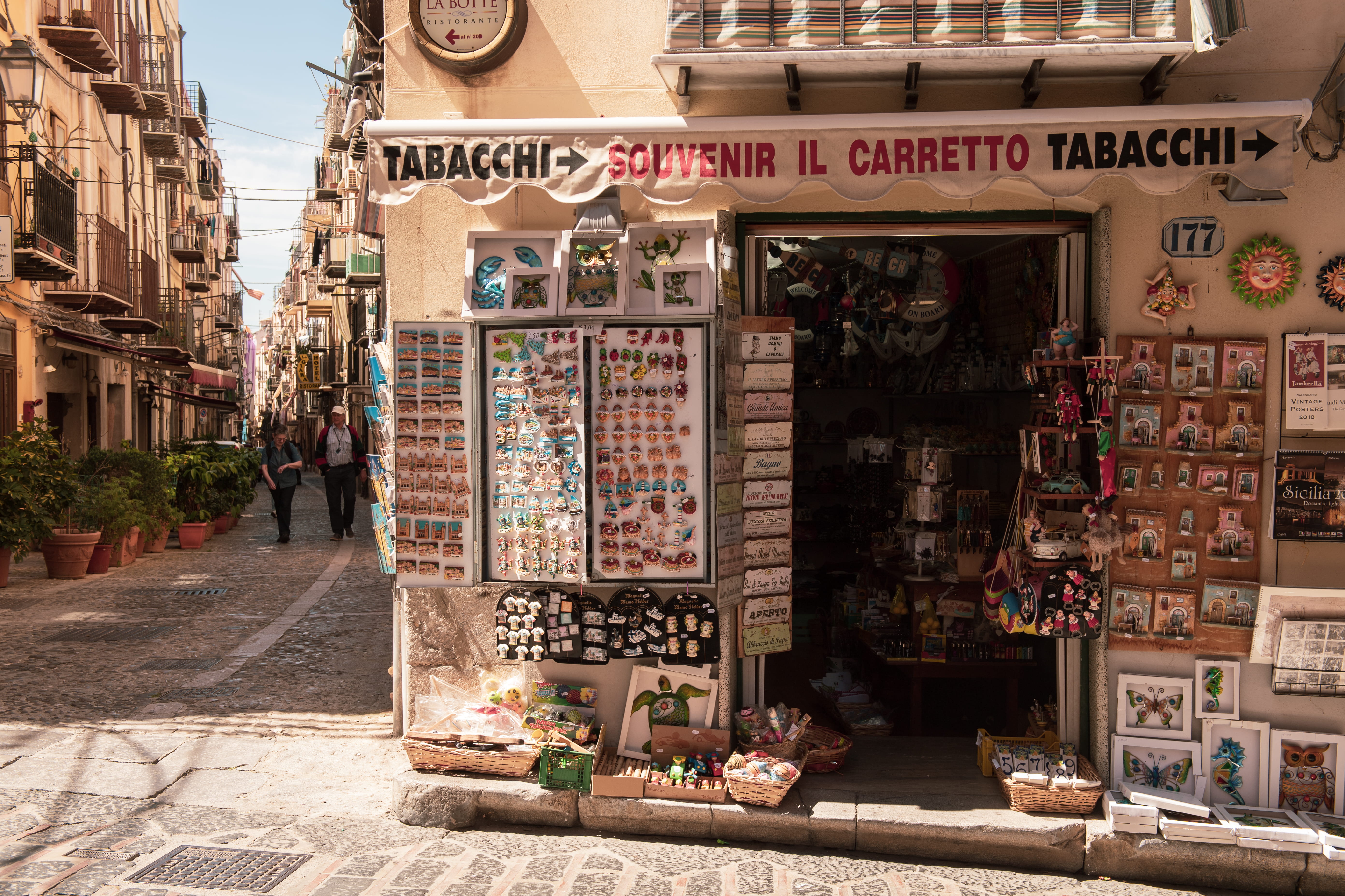 italy, non-western script, cefalù, for sale, outdoors, script, consumerism, building exterior, built structure, store, 5K, architecture, text, street, HD Wallpaper