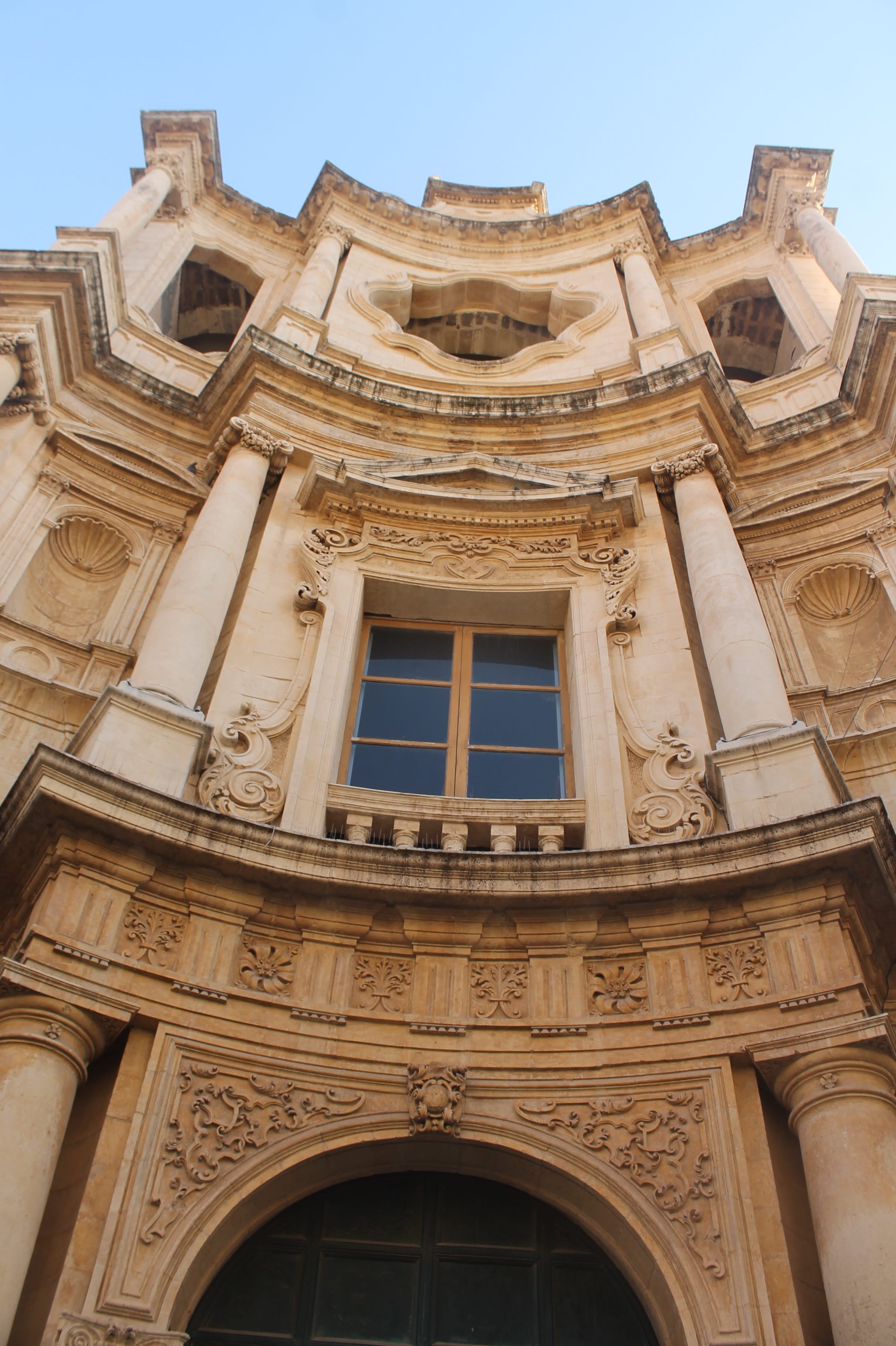 low angle view, noto, old, baroque, facade, church, outdoors, sicily, architecture, architectural column, arch, si, the past, building exterior, sicilia, Phone HD Wallpaper