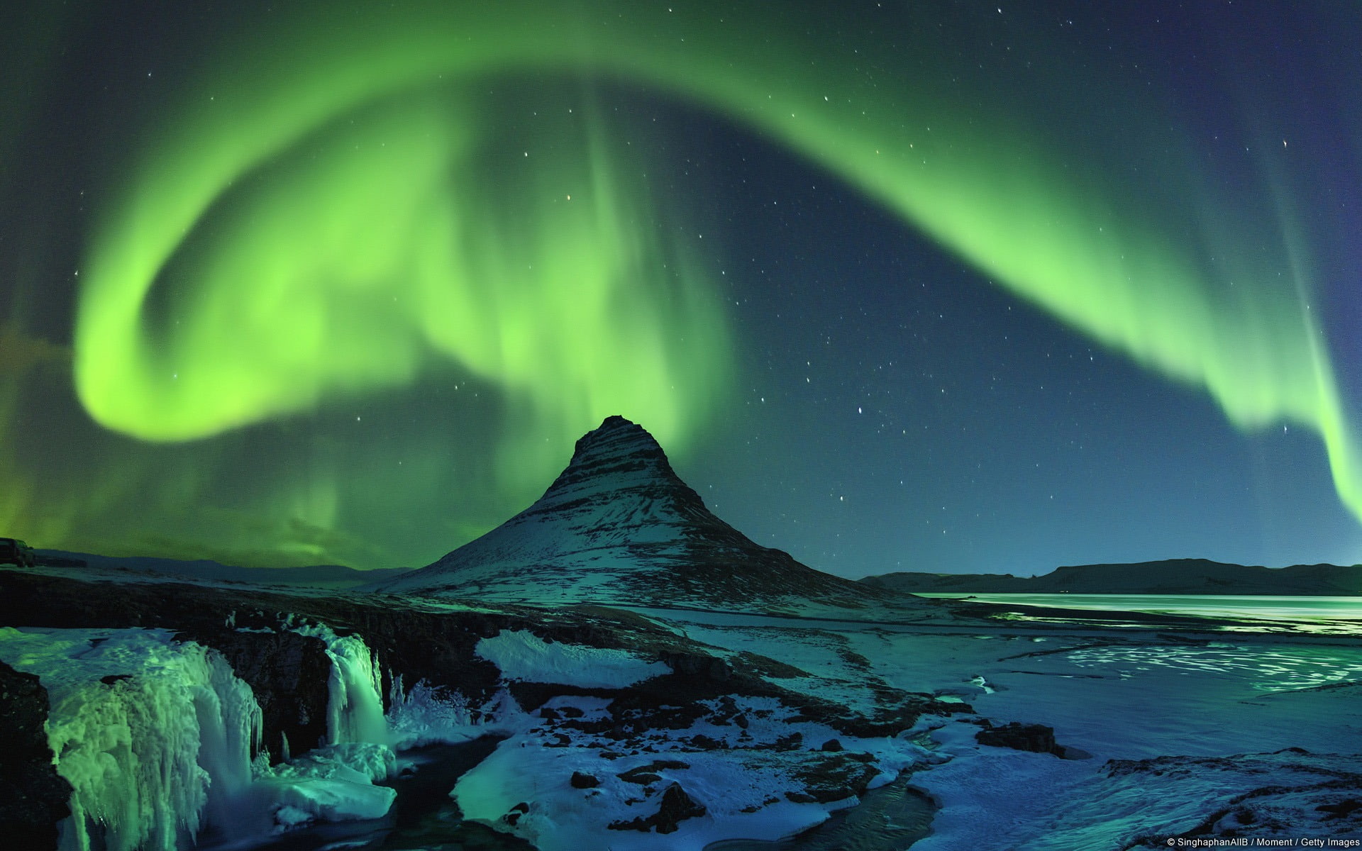 space, sky, night, peninsula, luminosity, nature, lights, dramatic sky, astronomy, cold temperature, windows, no people, mountain, landscape, aurora polaris, HD Wallpaper