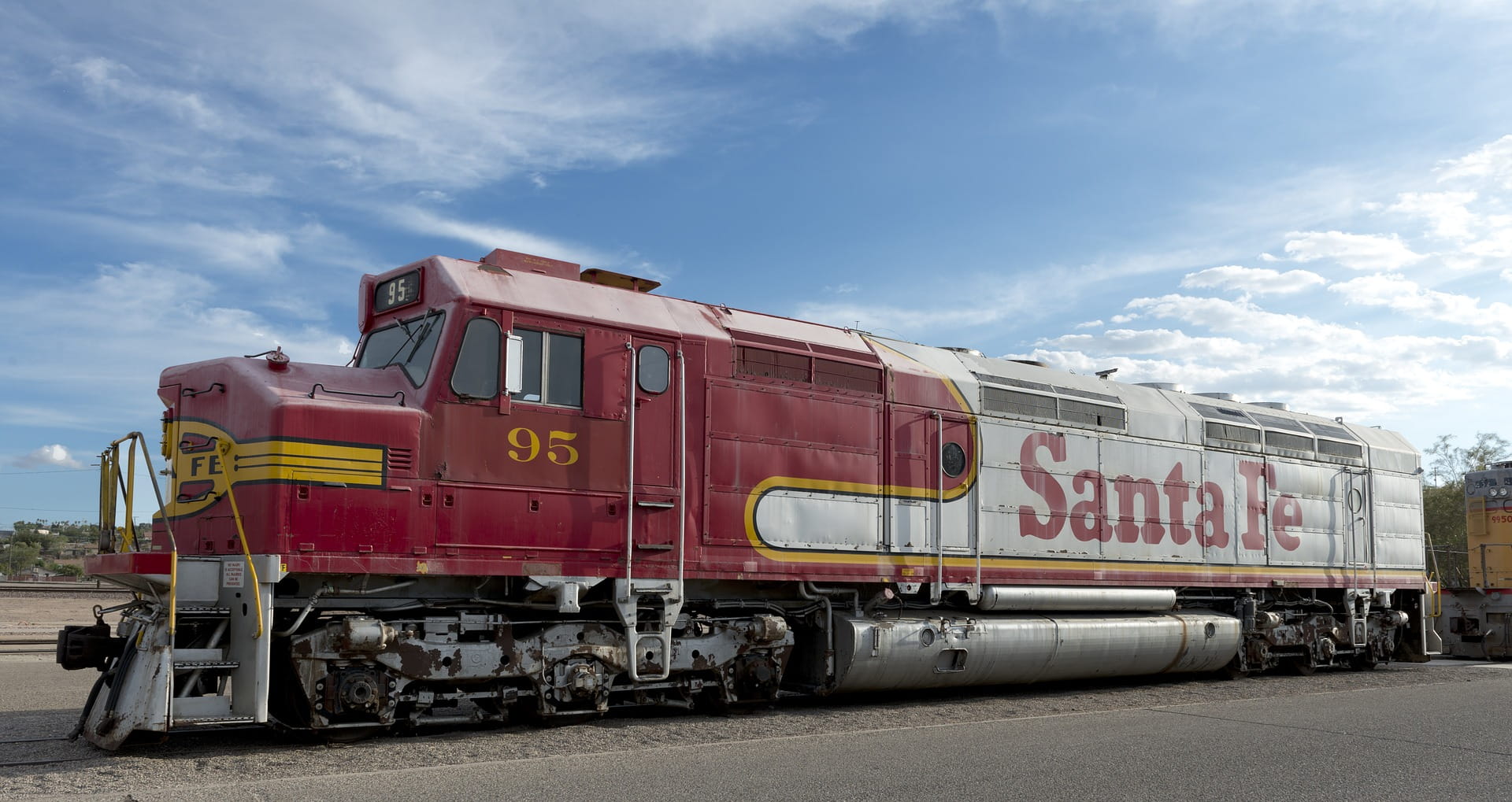 no people, leaving, truck, train - vehicle, day, sky, city, road, red, transportation, fe, rail transportation, railroad track, trucking, industry, santa, HD Wallpaper