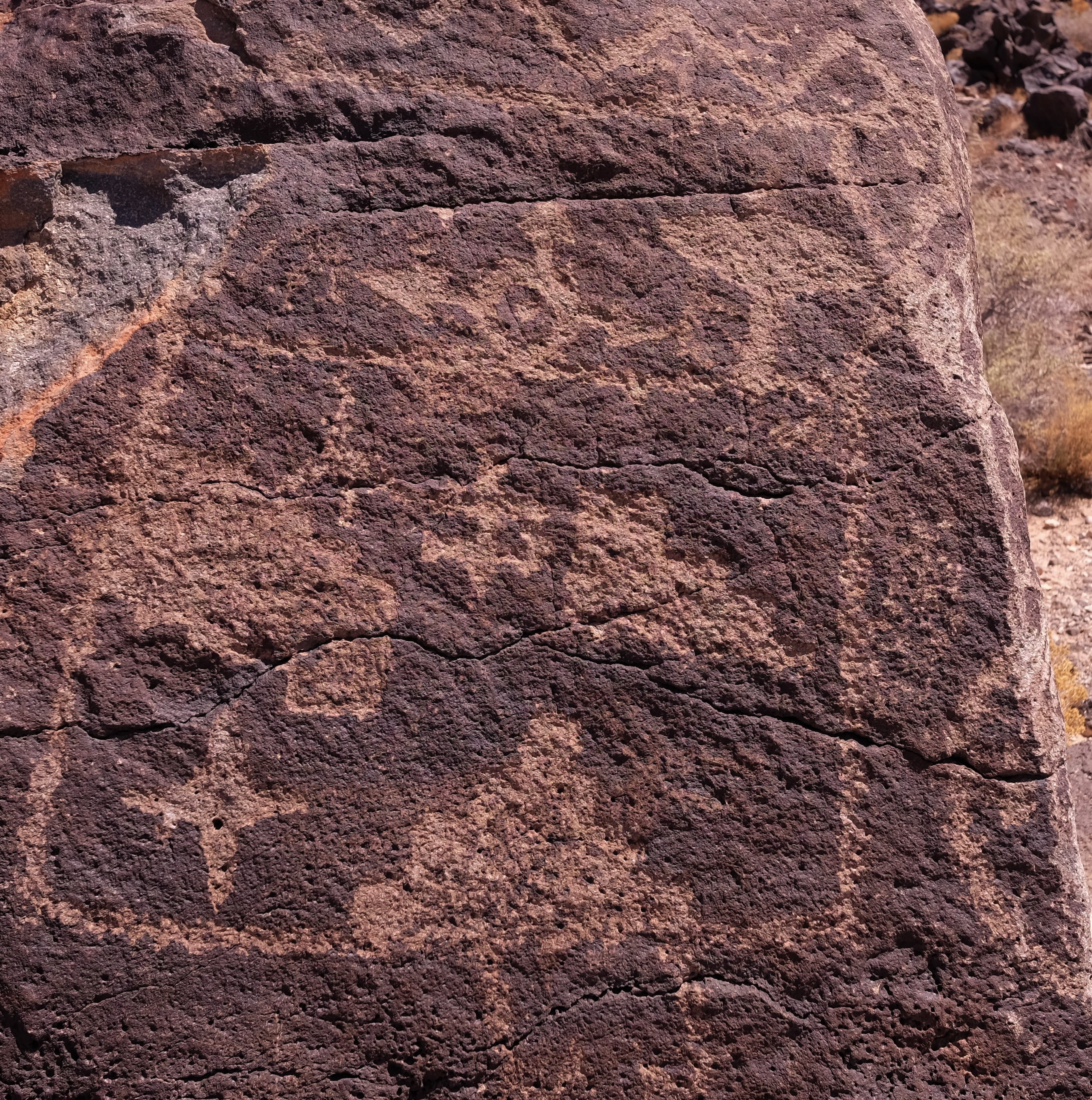sandstone, beauty in nature, outdoors, climate, textured effect, physical geography, rubble, rough, new mexico petroglyph, 2K, eroded, day, nature, coal, Phone HD Wallpaper