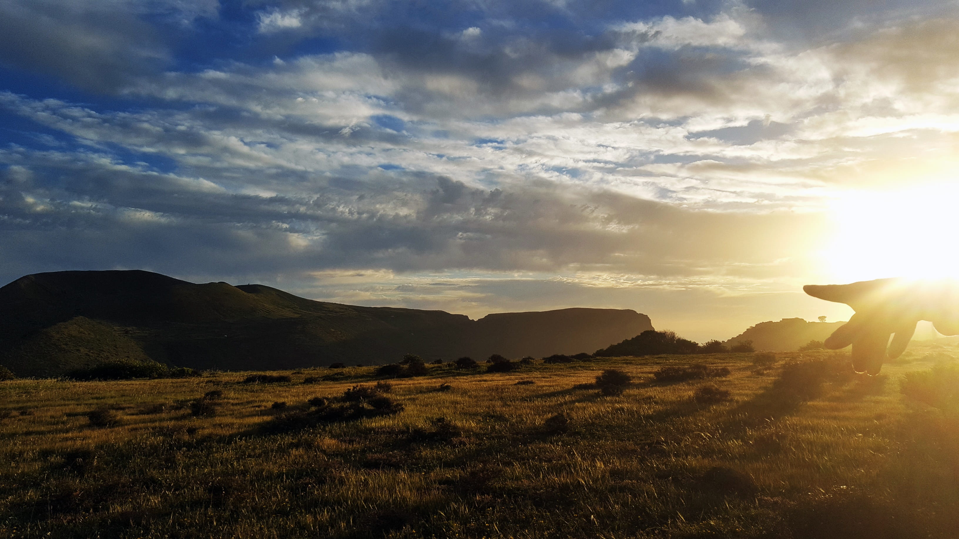 canary islands, light, Nature, autumn, meadow, scenics, day s, cliff, one person, tranquility, no people, sunlight, bright, non-urban scene, sun, green, HD Wallpaper
