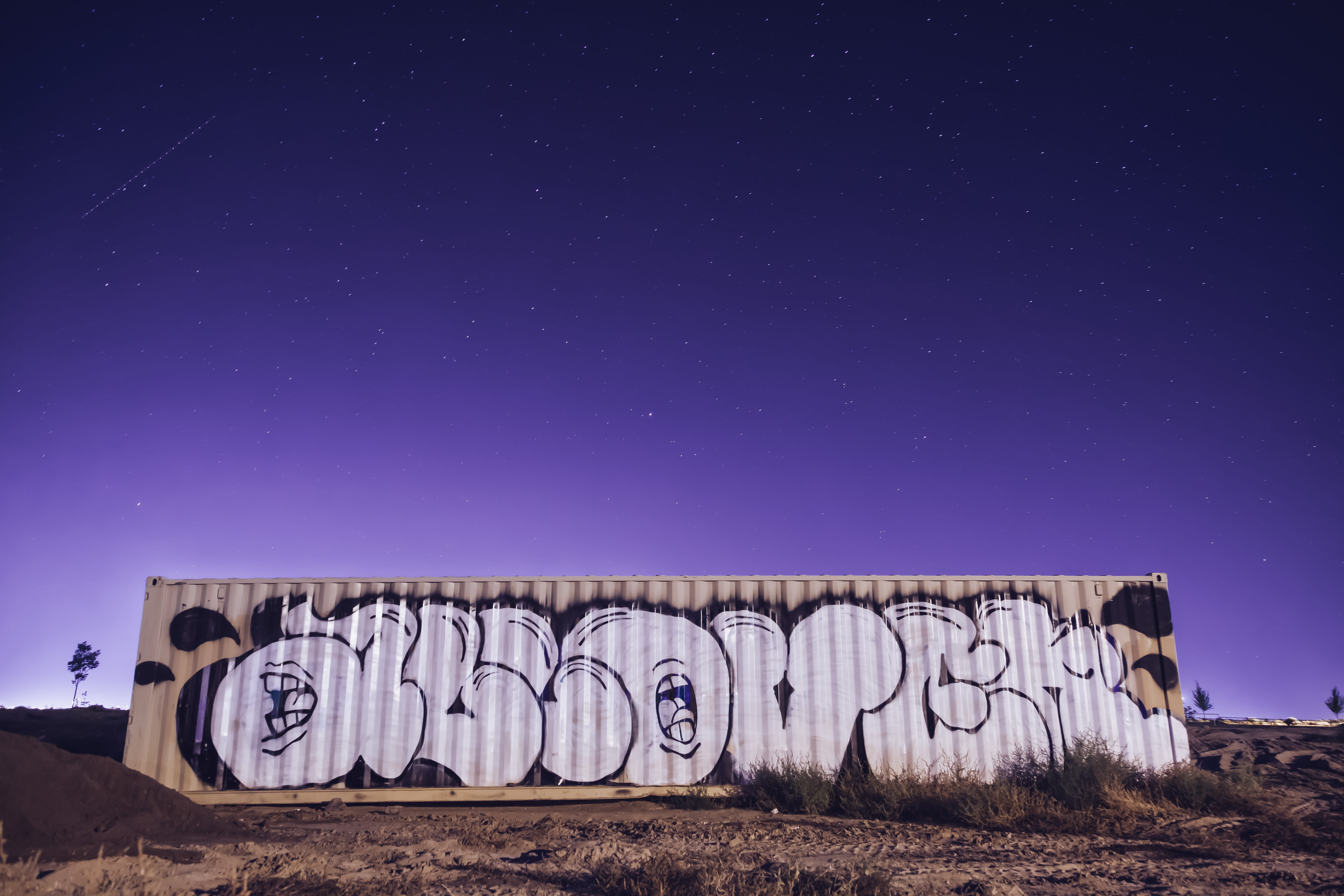 space, blue, container, art, street photography, graffiti, street art, star - space, environment, grafitti, urban, cold temperature, purple, architecture, HD Wallpaper