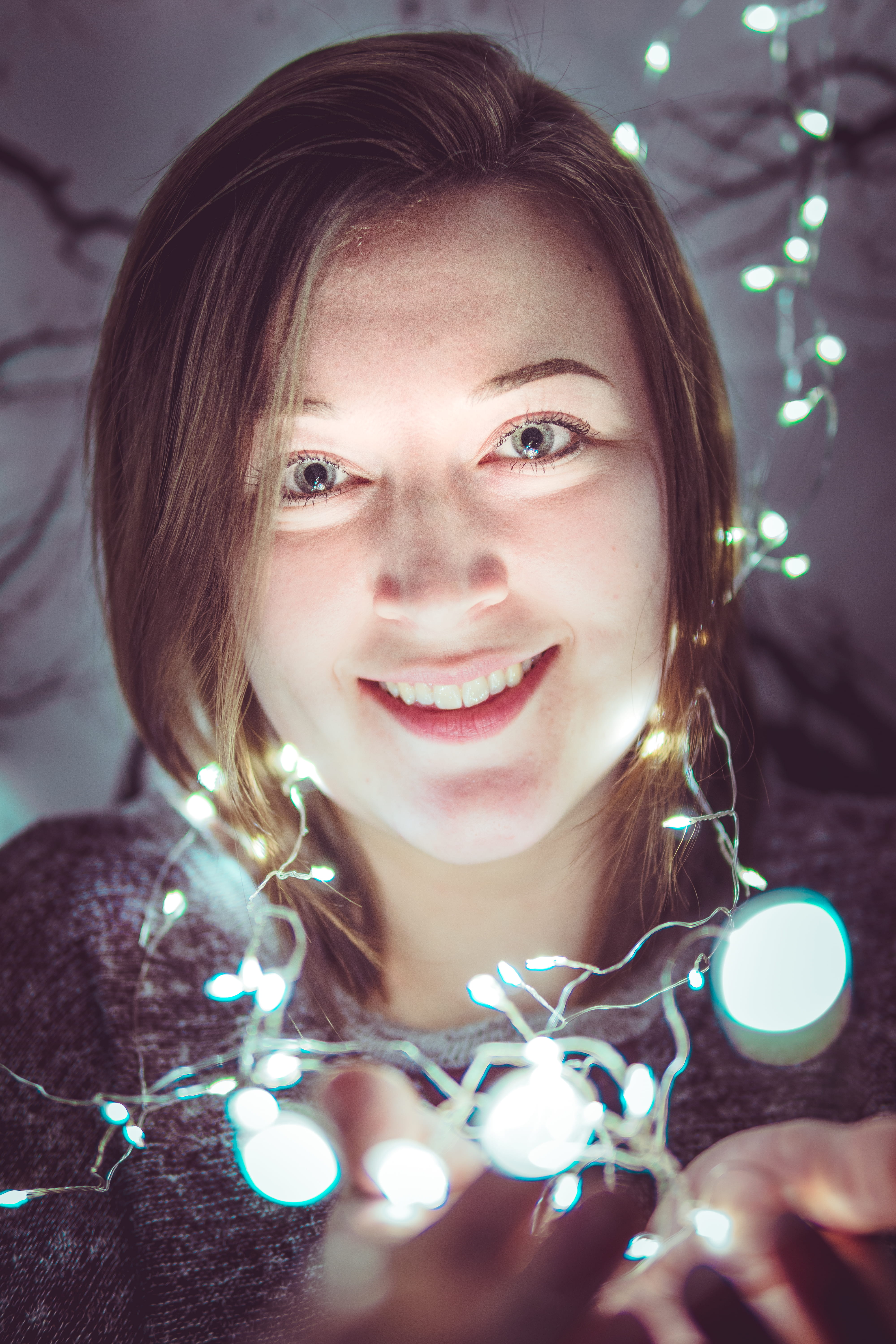 women, smiling, looking at camera, headshot, 5K, united states, girl, glowing, eyes, happiness, emotion, strip light, christmas, portrait, celebration, Phone HD Wallpaper