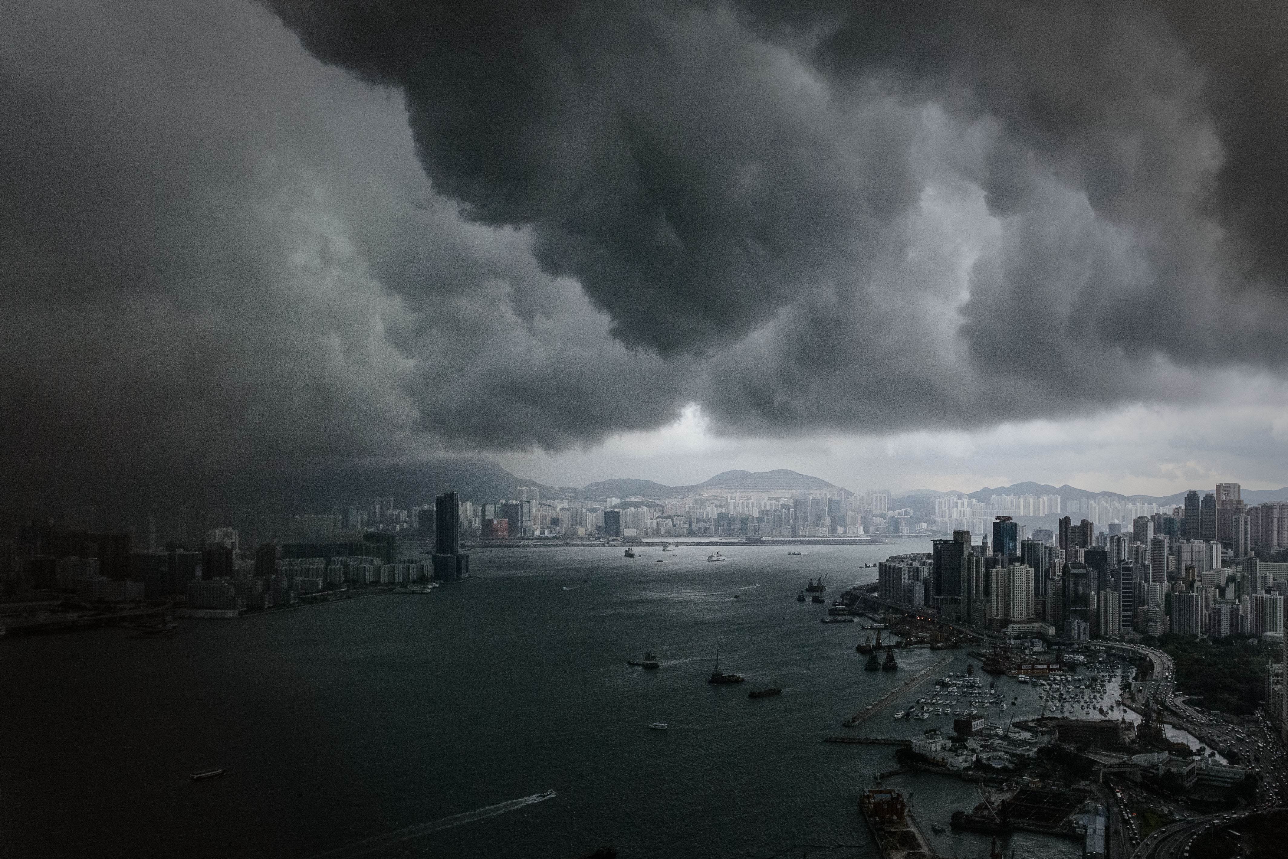 disaster, into, water, 4K, power in nature, apocalyptic, storm, thriller, architecture, nature, built structure, cloud - sky, thunderstorm, sea, storm cloud, HD Wallpaper