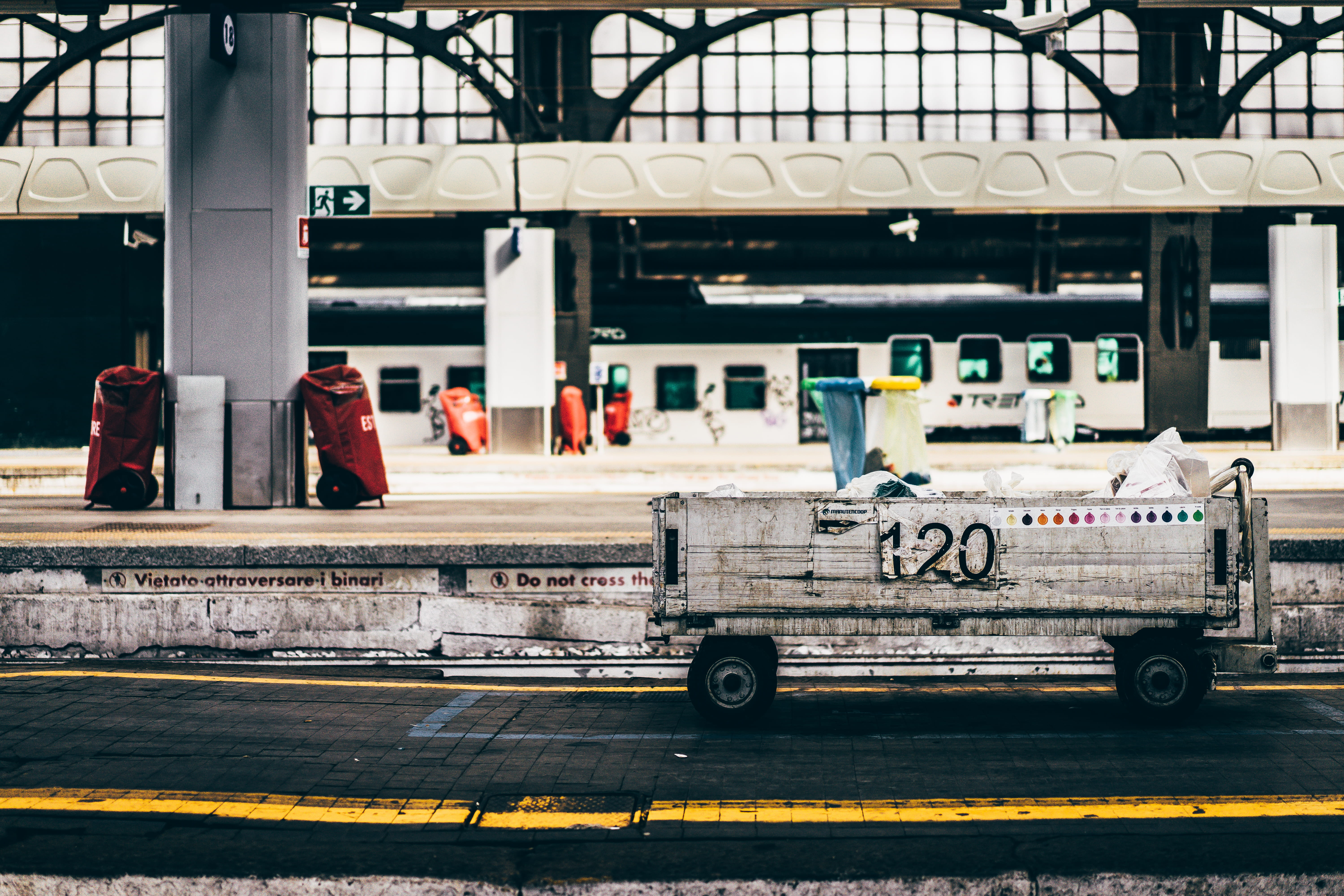 transport, texture, road, track, city, brown, men, building, rail transportation, day, vehicle, mode of transportation, train, tray, traveler, station, HD Wallpaper