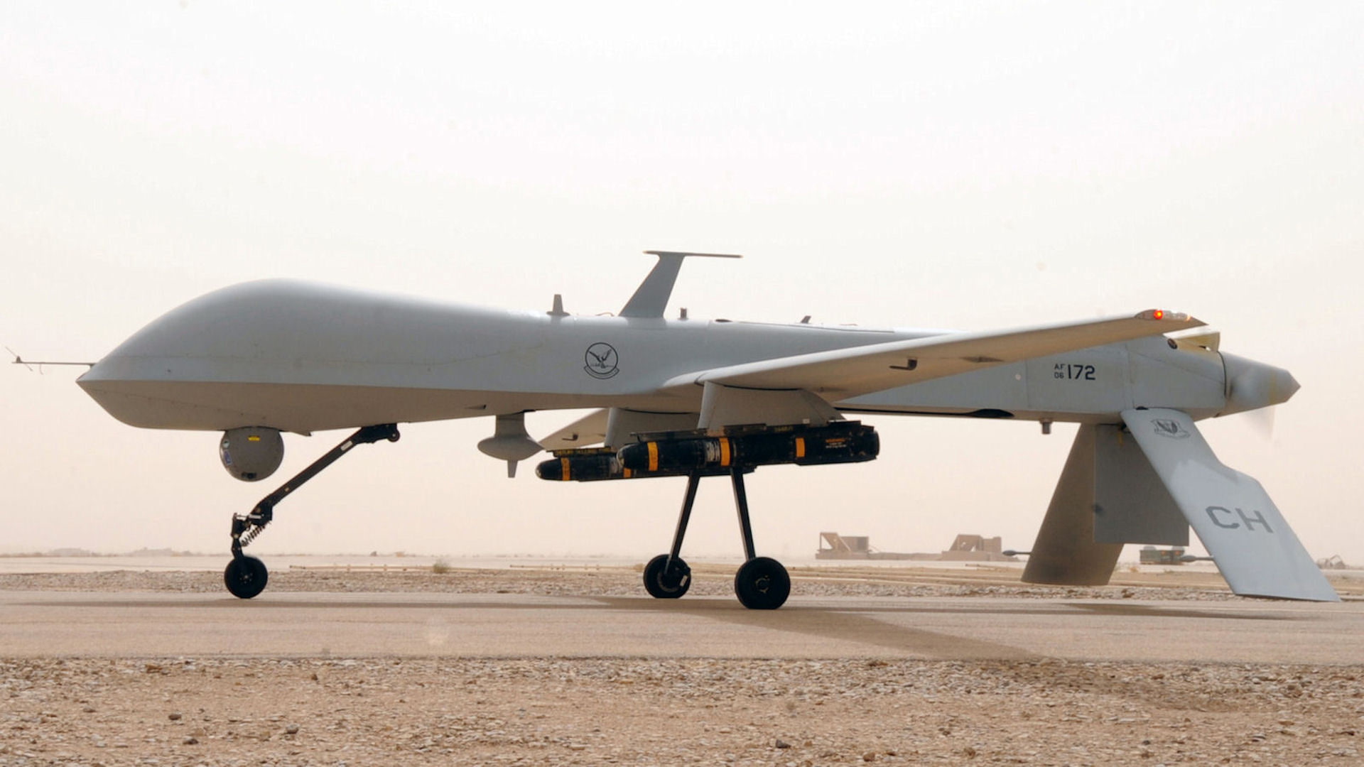 MQ-1, Hellfire, USA, Predator, 1080P, AGM-114, missiles, unmanned aerial vehicle, the airfield, HD Wallpaper