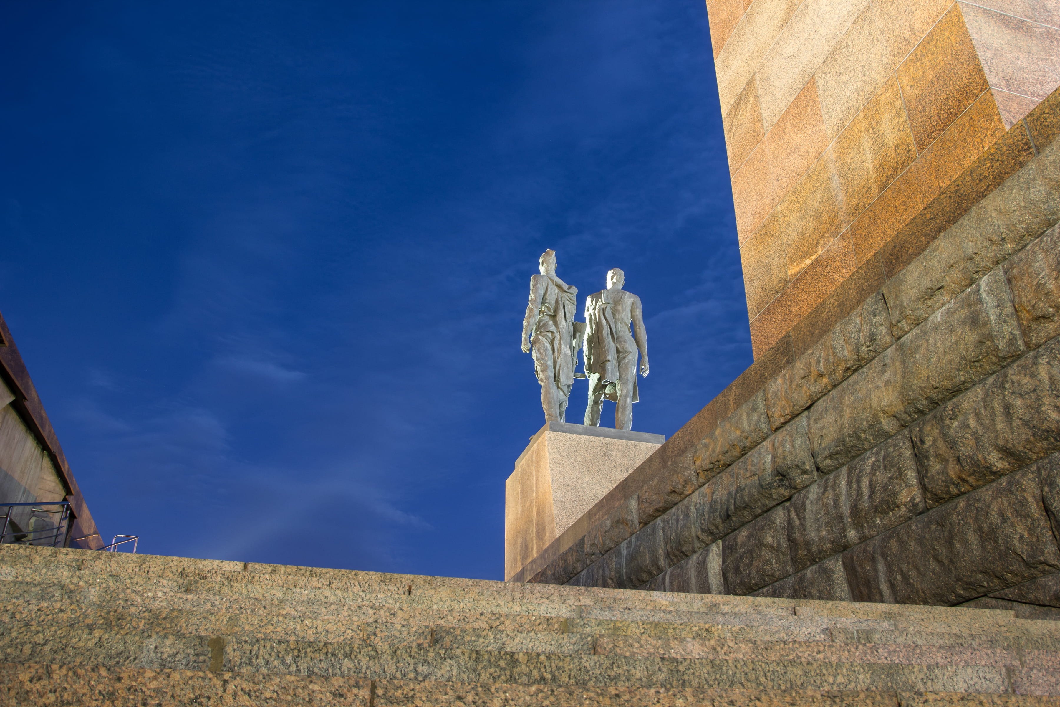 nature, fragment, outdoors, built structure, memorial, sky, russian, sunlight, russia, heroic, defenders, 2K, soldier, soviet, armed, building exterior, HD Wallpaper