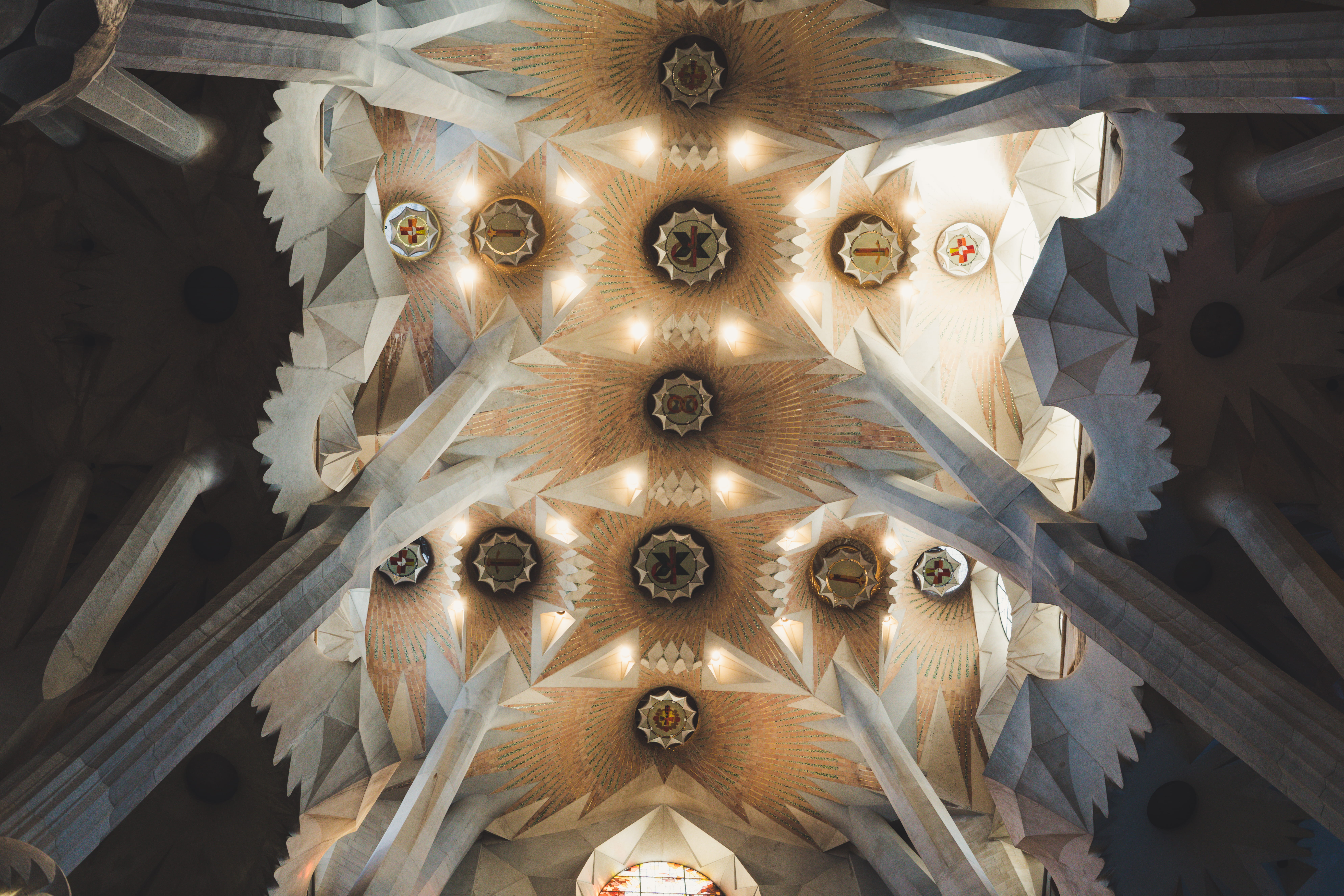 light, la sagrada familia, low angle view, church, geometric, symmetry, chandelier, architecture, religion, ornate, 8K, roof, illuminated, architecture and art, HD Wallpaper
