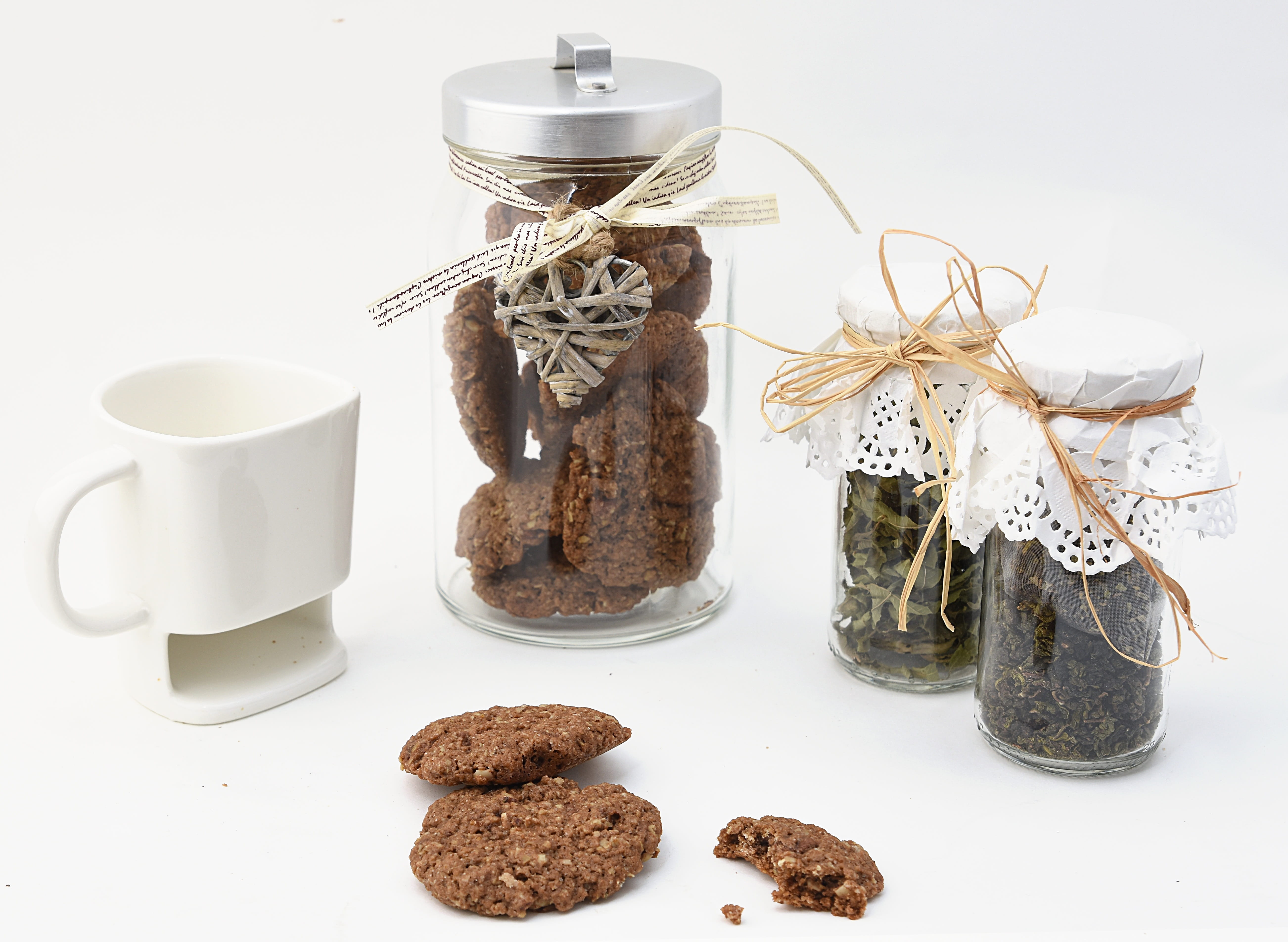 white background, drink, coffee - drink, 5K, brown, food and drink, food, large group of objects, close-up, tea leafs, jar, indoors, sweet food, studio shot, HD Wallpaper