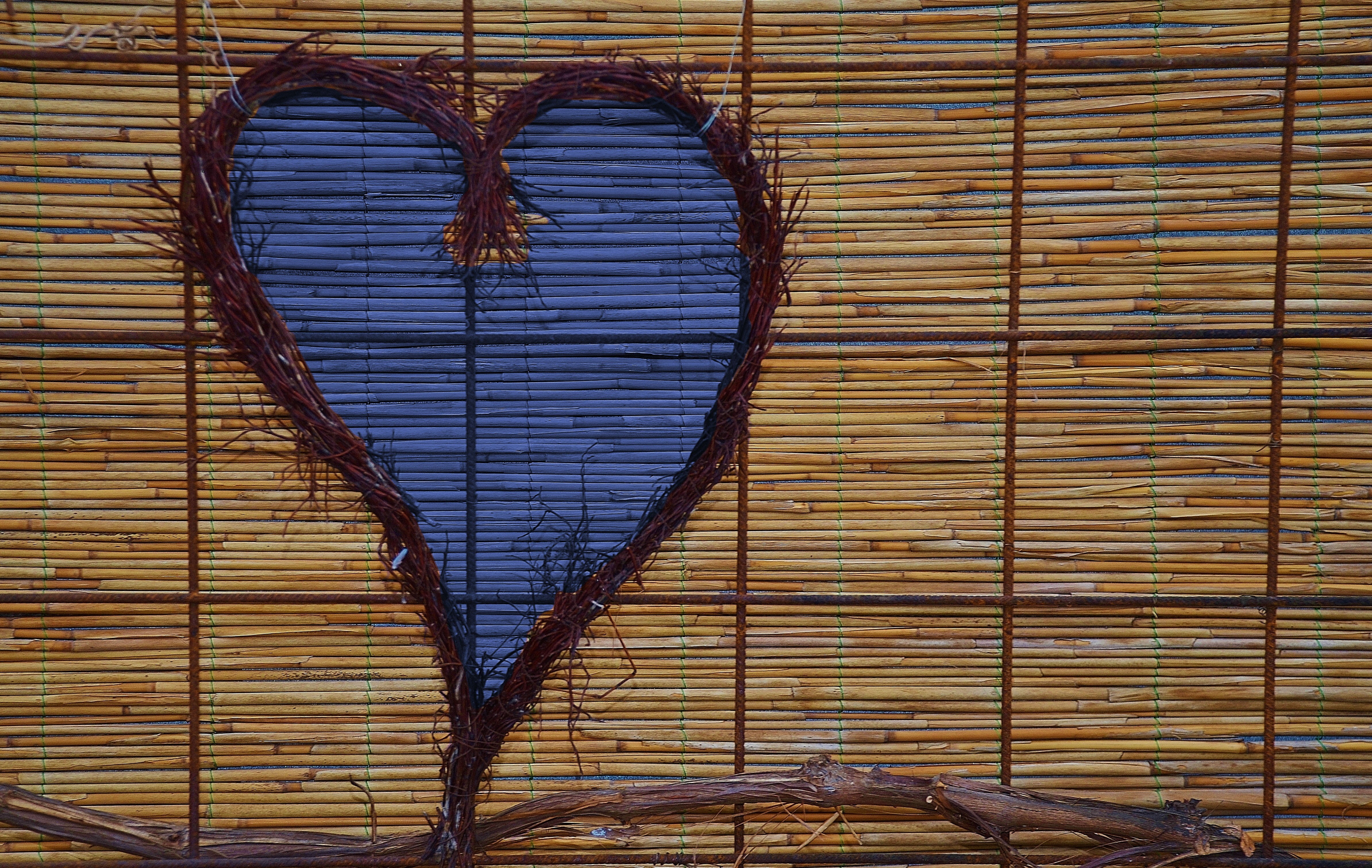 outdoors, blind, built structure, shape, positive emotion, wall - building feature, day, love, textured, metal, 4K, architecture, full frame, heart shape, HD Wallpaper