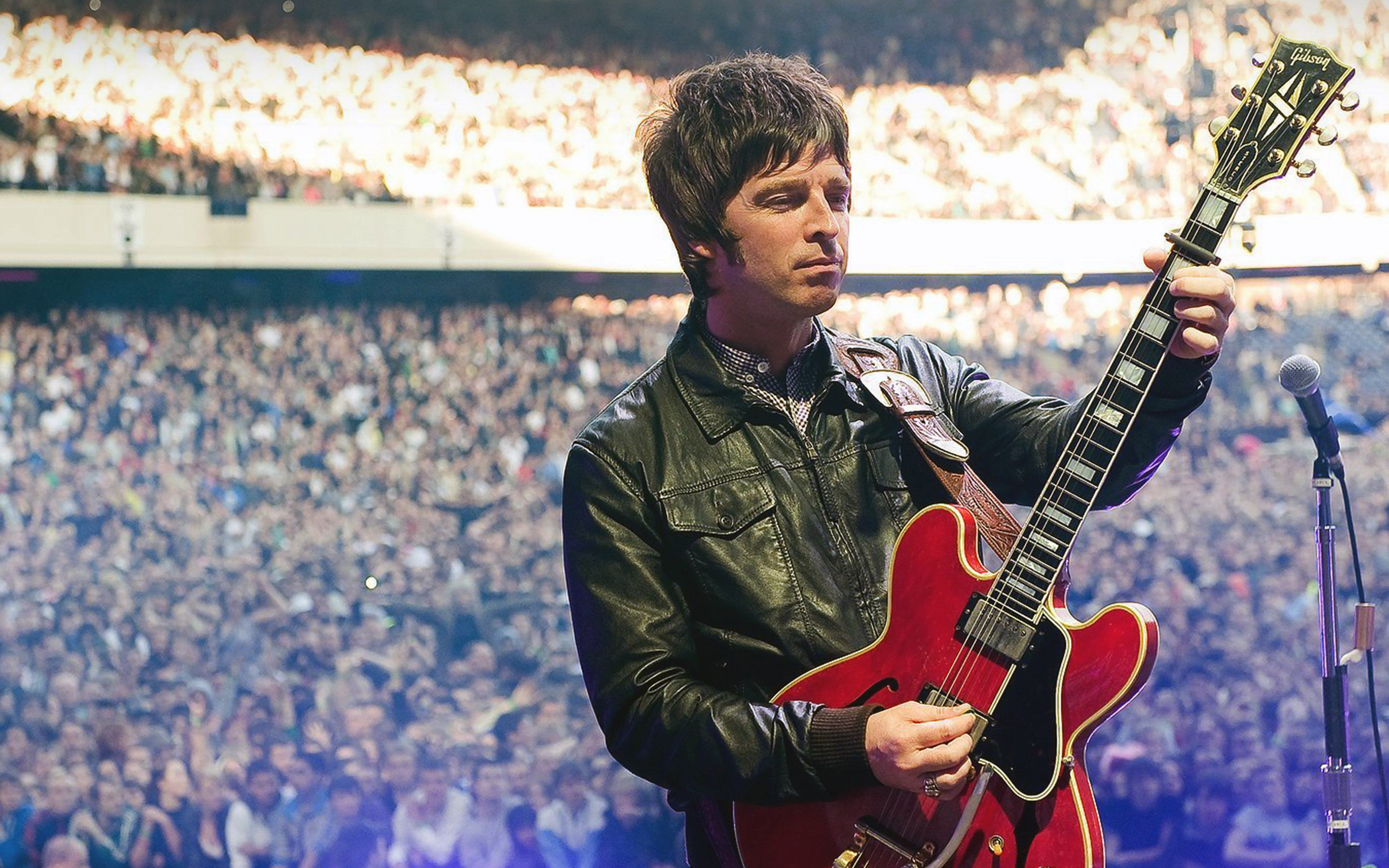artist, 4K, arts culture and entertainment, guitarist, performance, festival, pop musician, event, oasis, men, guitar, holding, musician, playing, plucking an instrument, HD Wallpaper