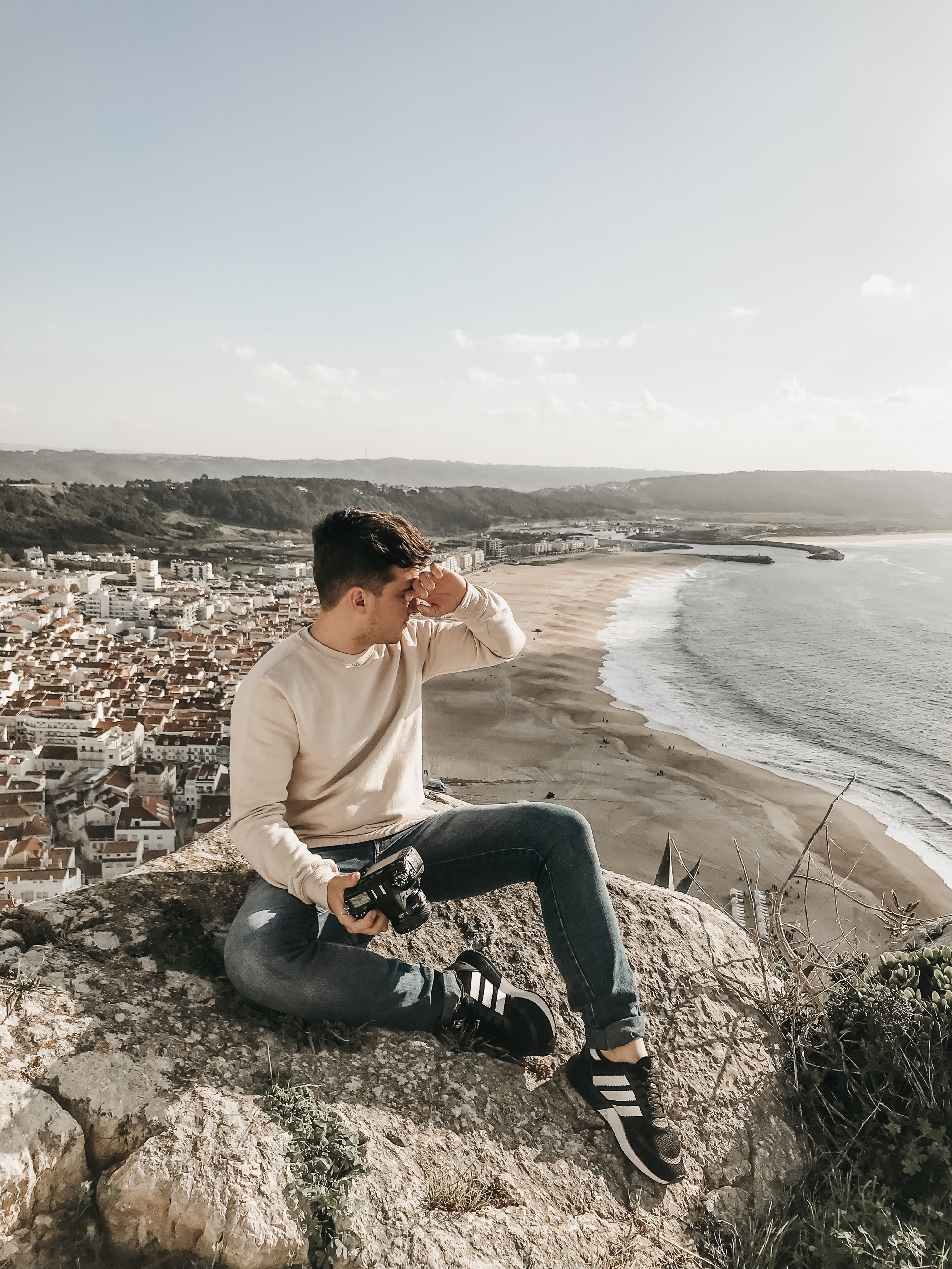 5K, relaxation, sand, holding, beauty in nature, portugal, outdoors, seashore, land, lifestyles, waves, dslr, scenics - nature, day, leisure, camera, huge, Phone HD Wallpaper