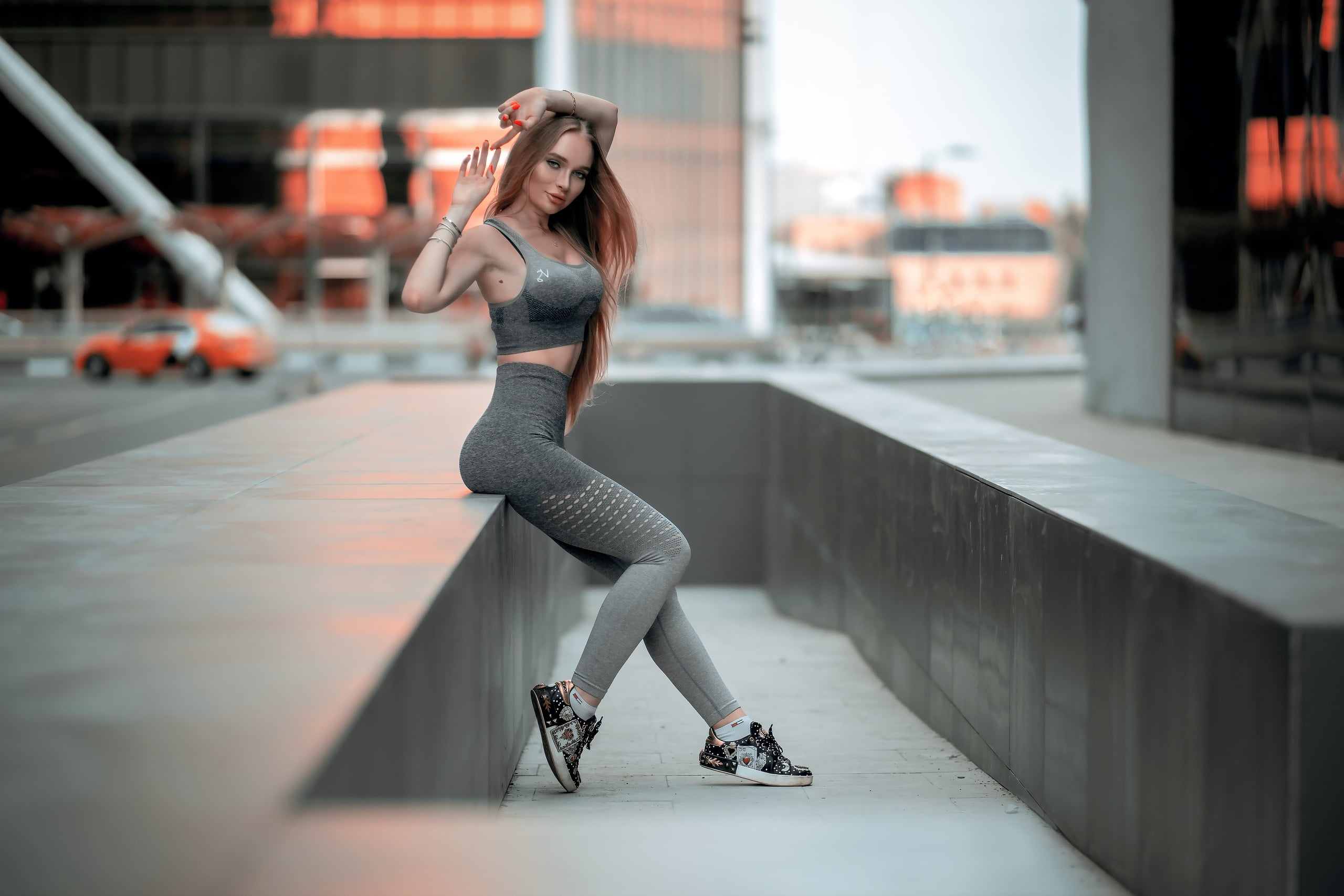 socks, building, red nails, women, 2K, long hair, blonde, looking at viewer, sneakers, leggings, high waisted, women outdoors, sportswear, HD Wallpaper