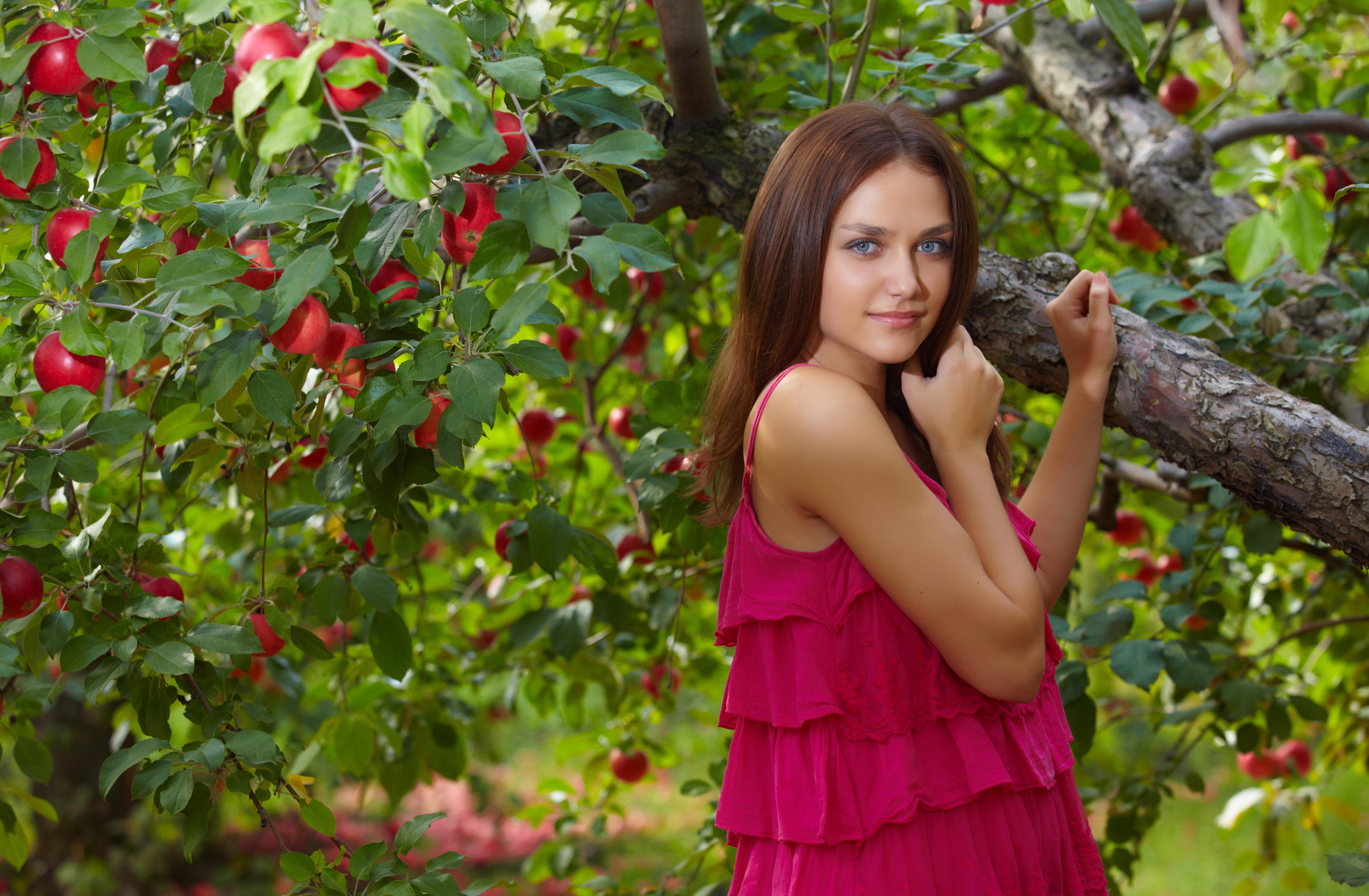 Apple, girl, garden, Zlatka And, 5K, model, HD Wallpaper