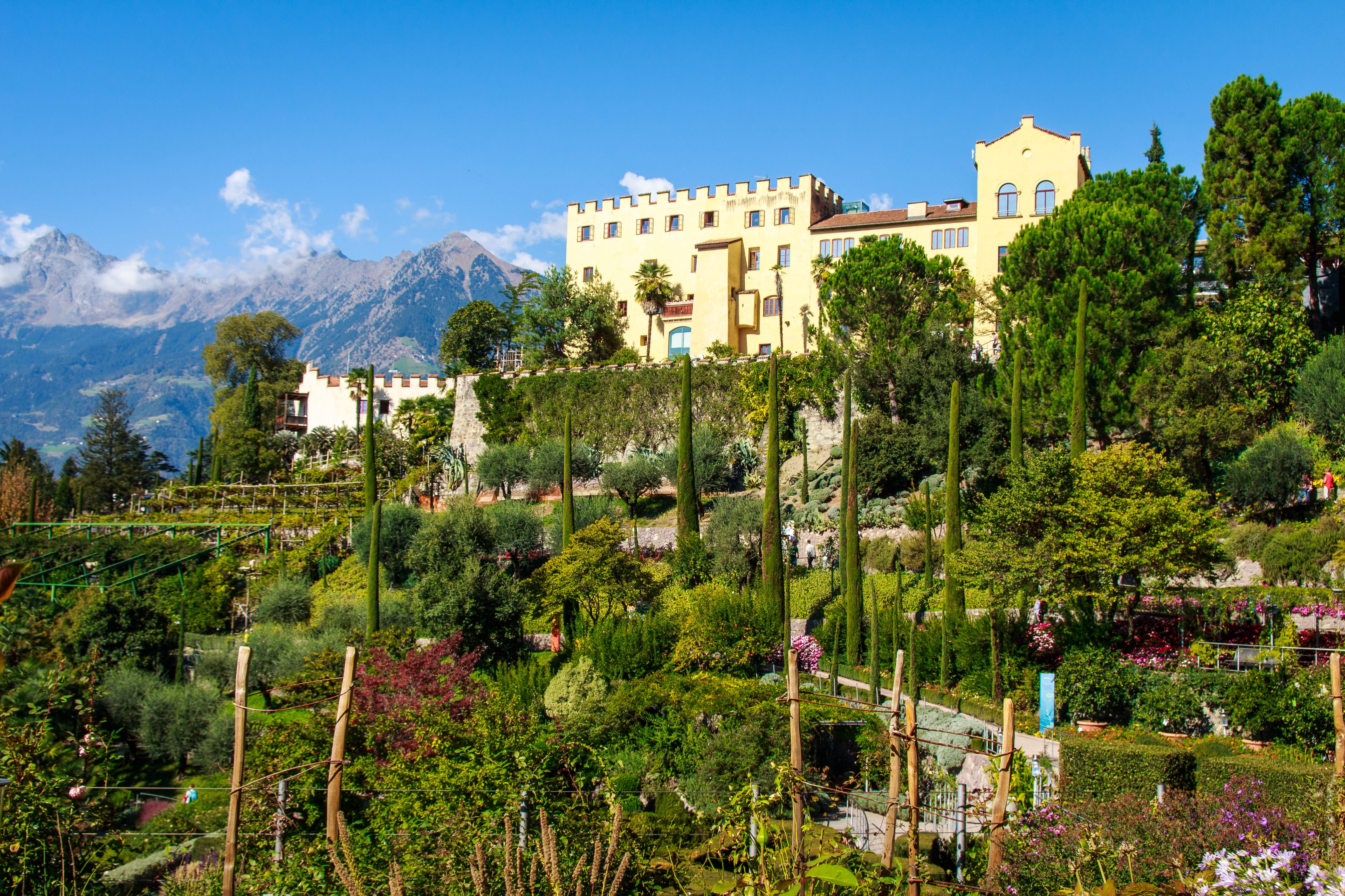 outdoors, meran, green color, built structure, nature, mountains, house, south tyrol, residential district, love, building exterior, building, day, no people, HD Wallpaper