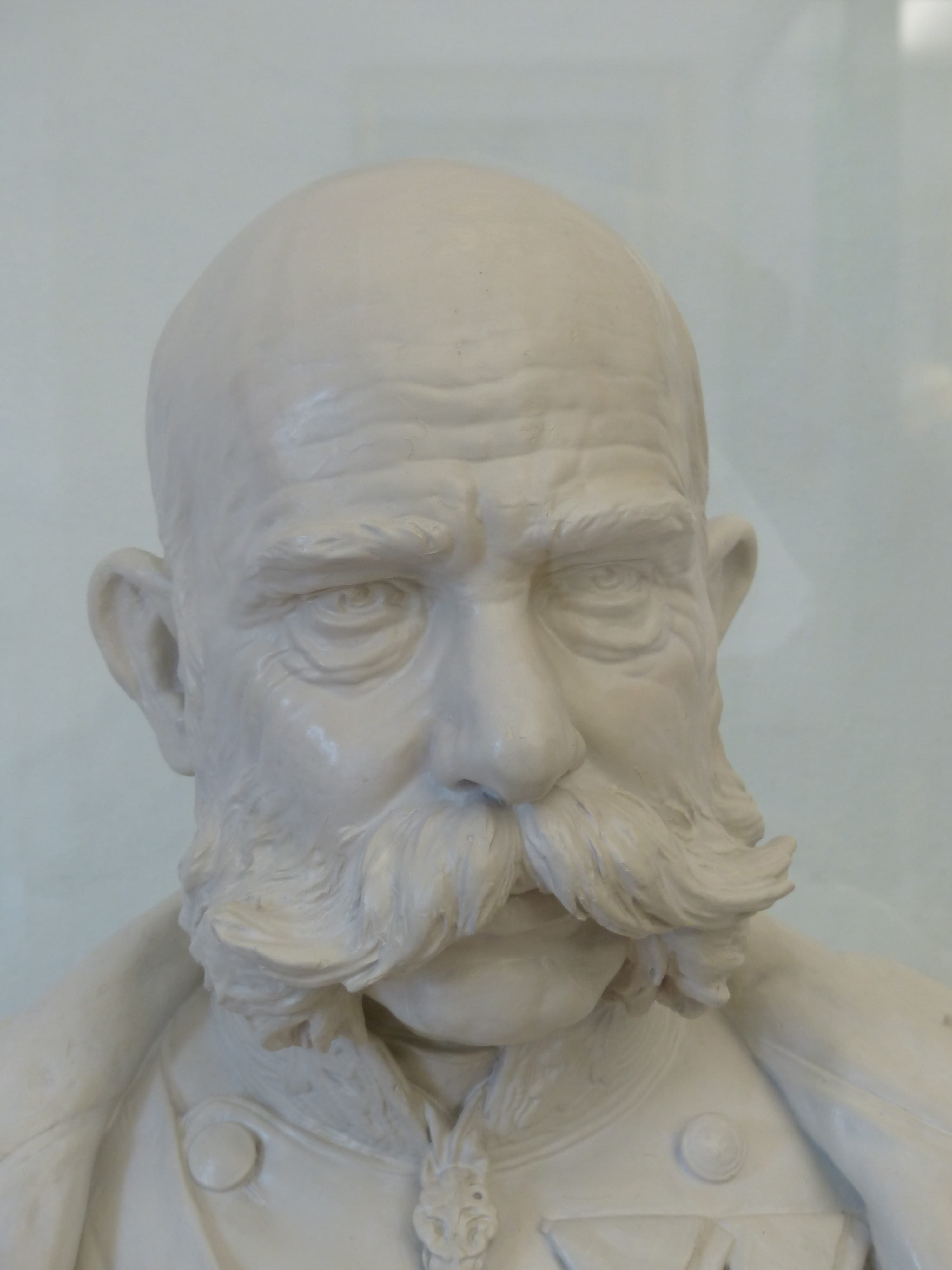 human representation, single object, statue, spirituality, religion, emperor of austria, Bart, the past, no people, human face, Franz Joseph I, Emperor, Phone HD Wallpaper