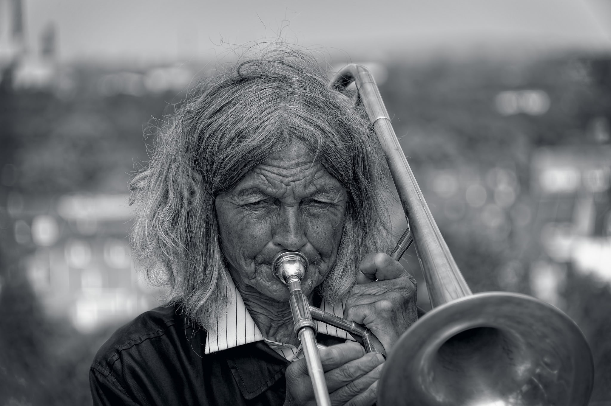 adult, real people, one person, playing, lifestyles, senior adult, music, musical instrument, old people, arts culture and entertainment, monochrome, headshot, HD Wallpaper